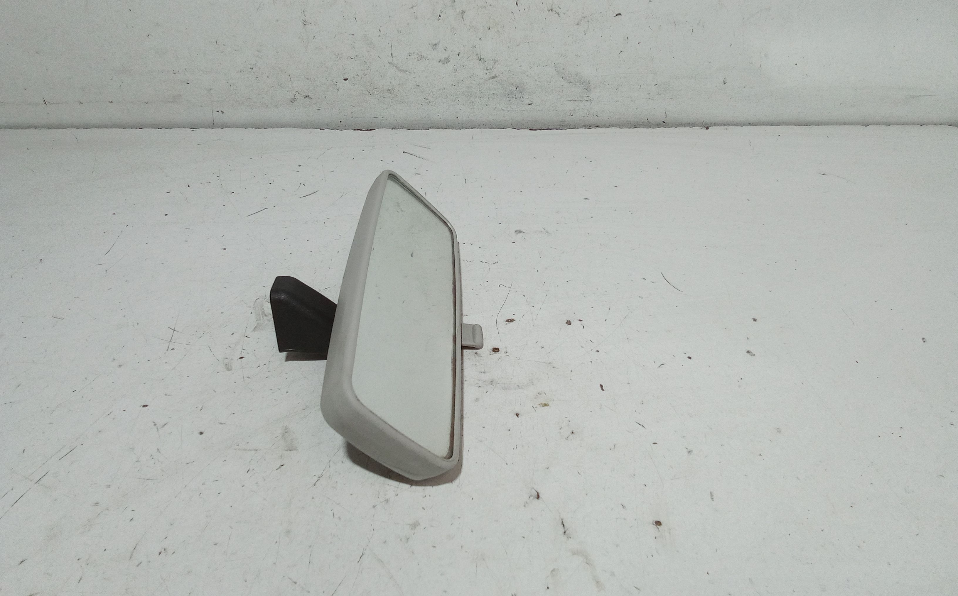 Retrovisore Interno 182565760 Usato