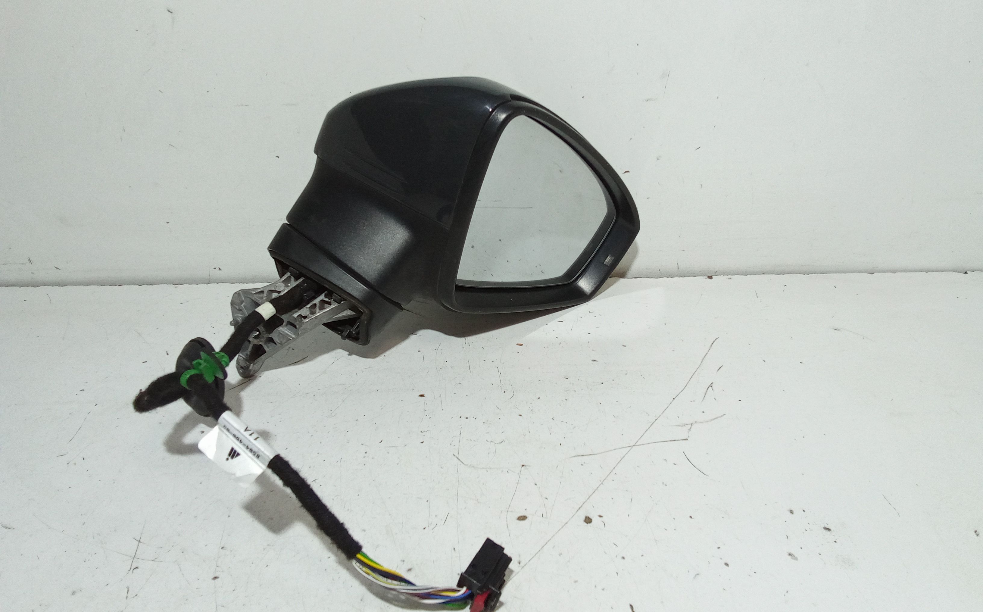 Retrovisore Est. Destro Usato