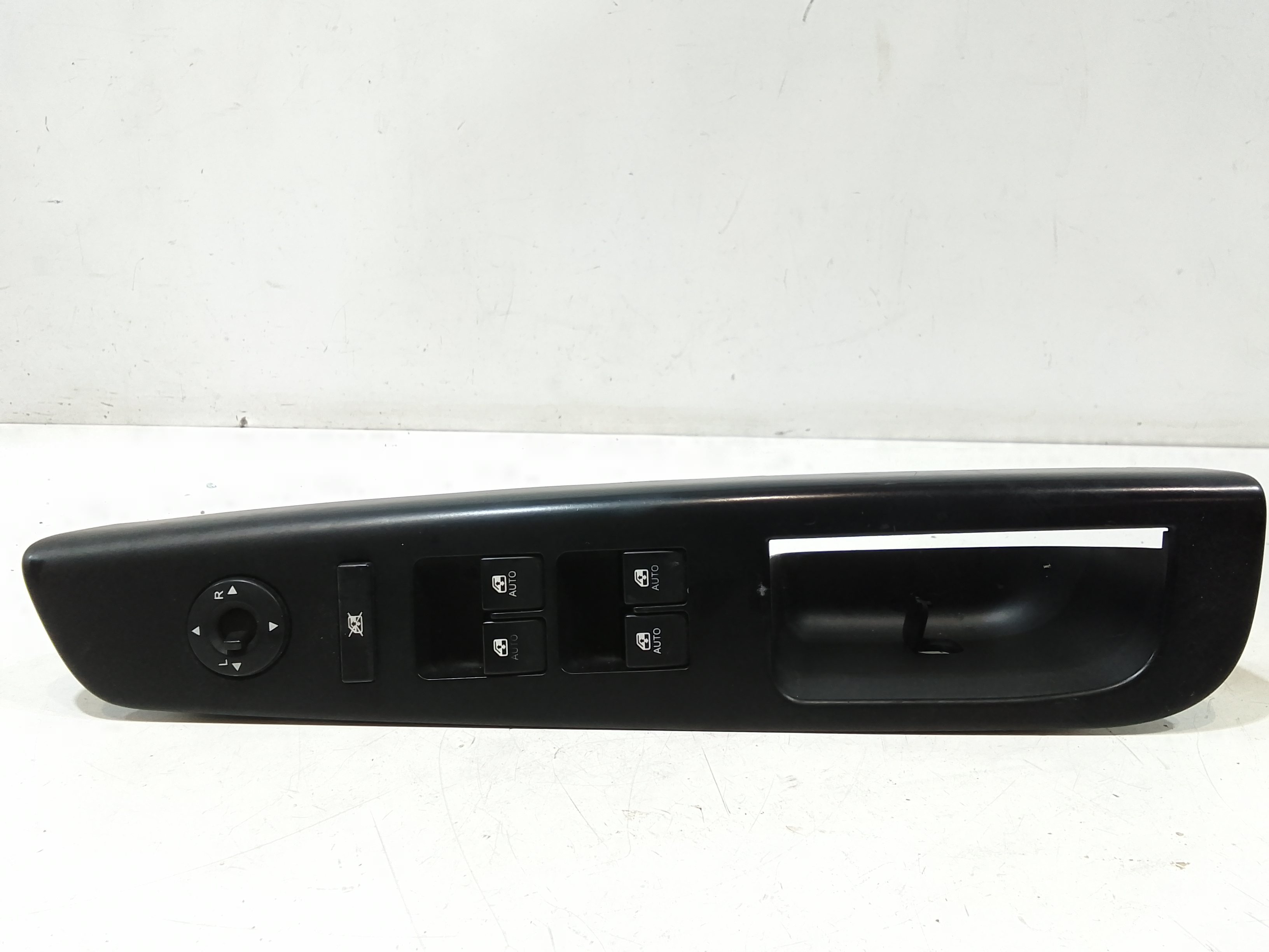 Interruttore Alzacristalli Porta Ant. Sinistro Usato