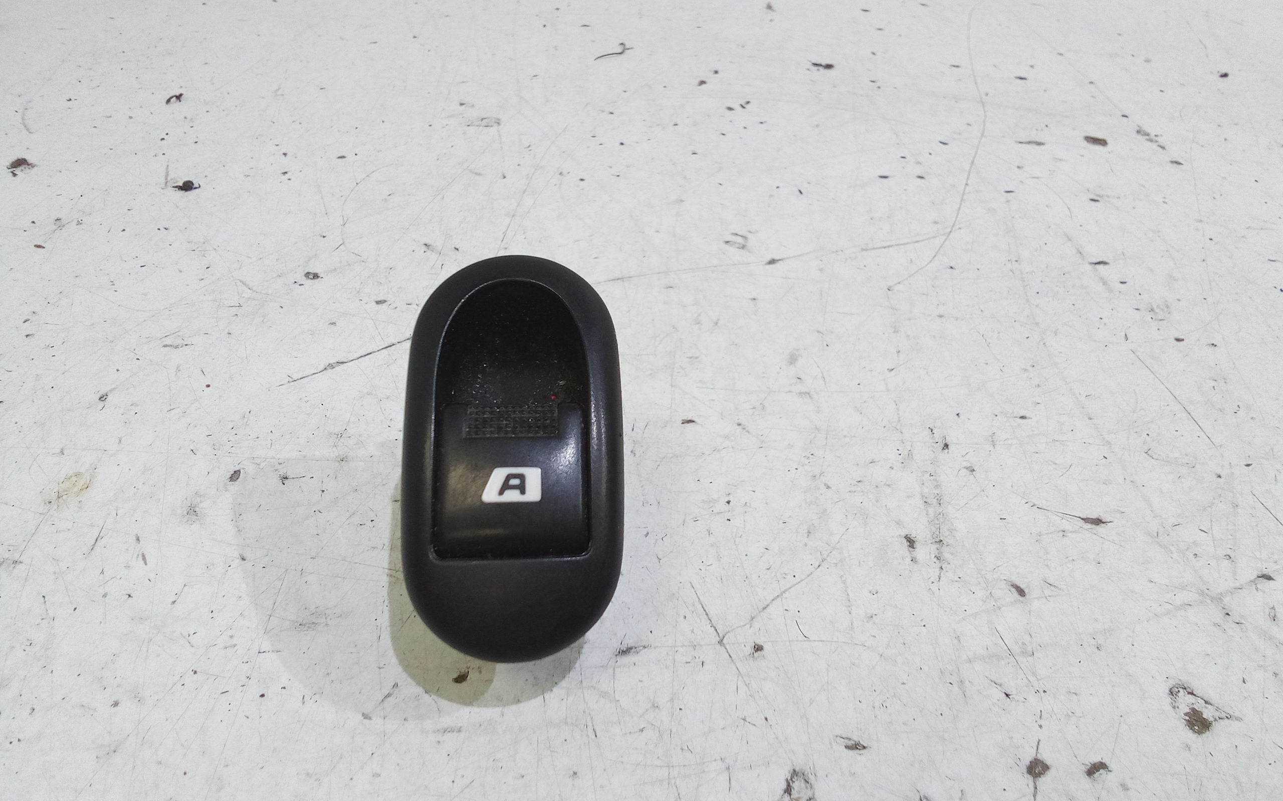 Interruttore Alzacristalli Porta Ant. Destro 6552ZG Usato