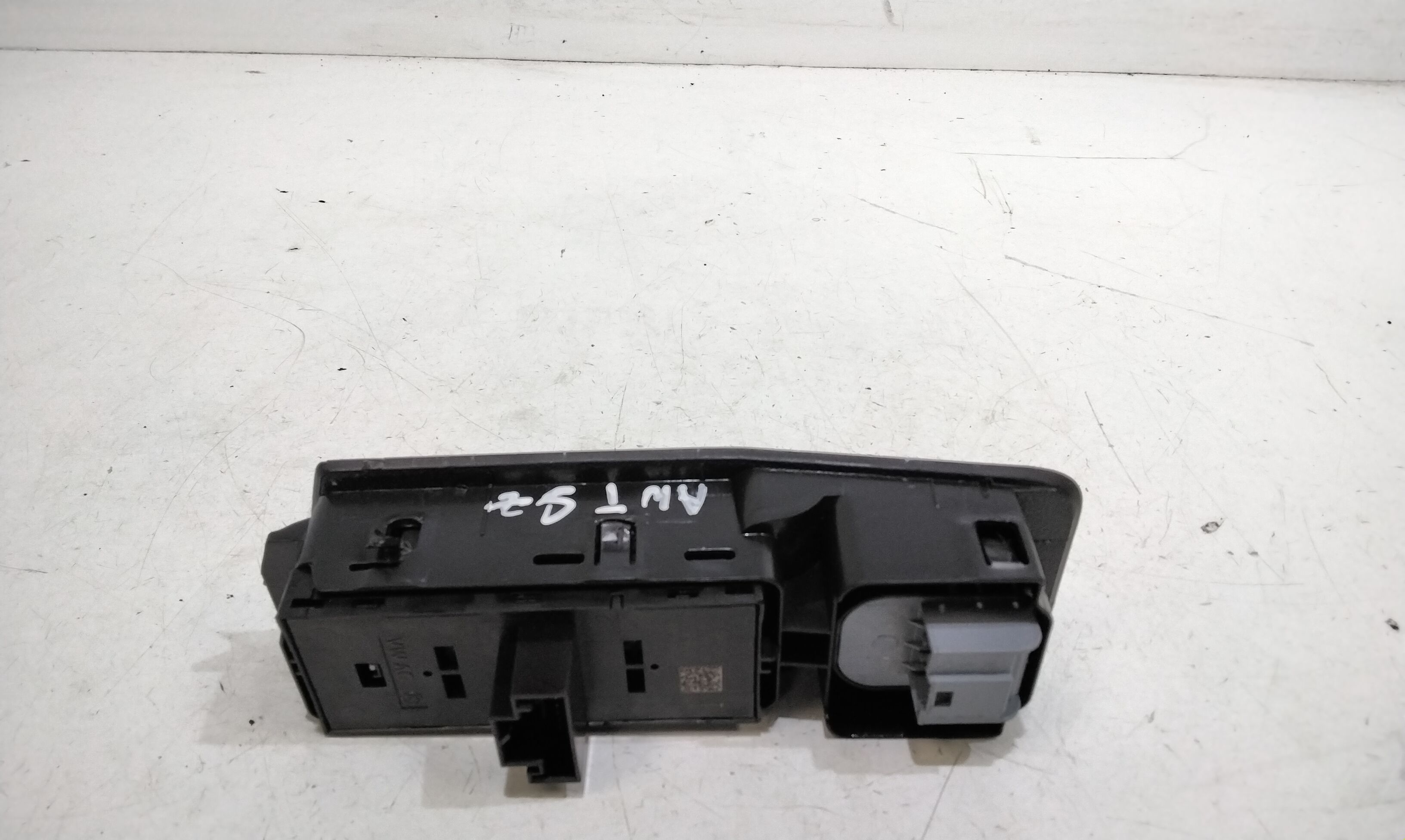 Interruttore Alzacristalli Porta Ant. Sinistro Usato