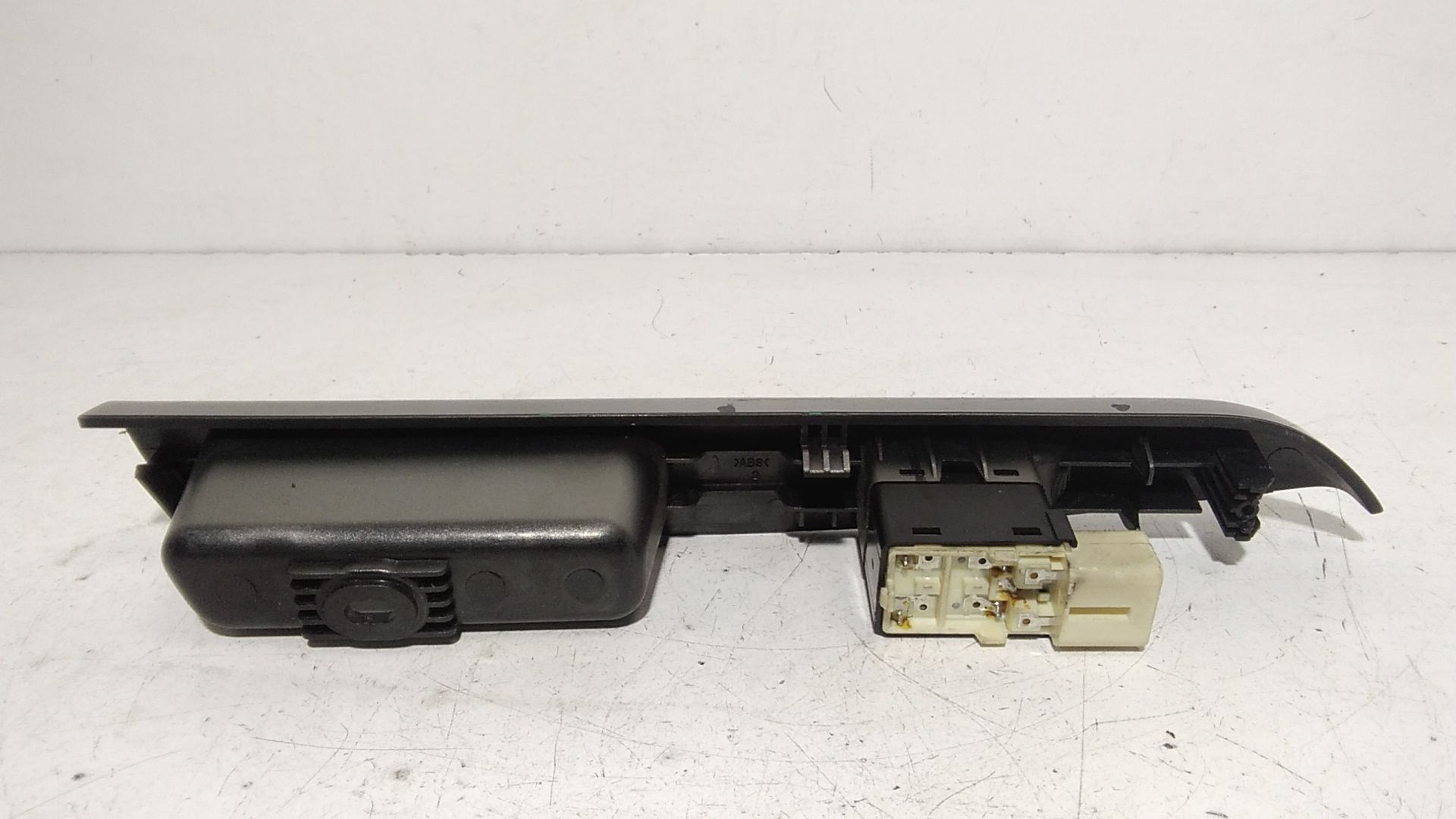 Interruttore Alzacristalli Porta Post. Sinistro 96602520 Usato