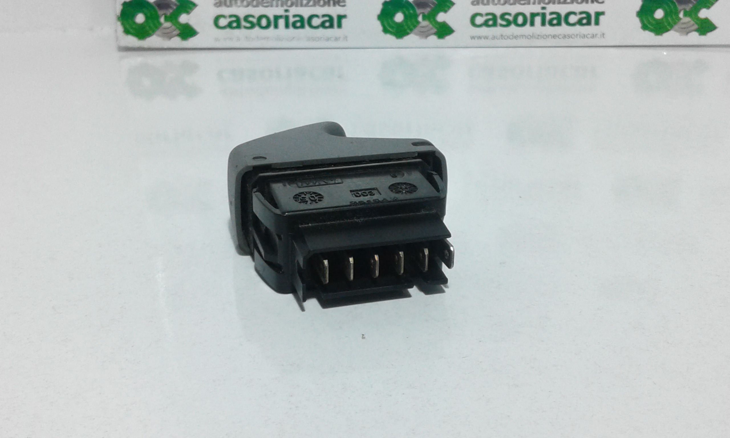 Interruttore Alzacristalli Porta Ant. Destro Usato