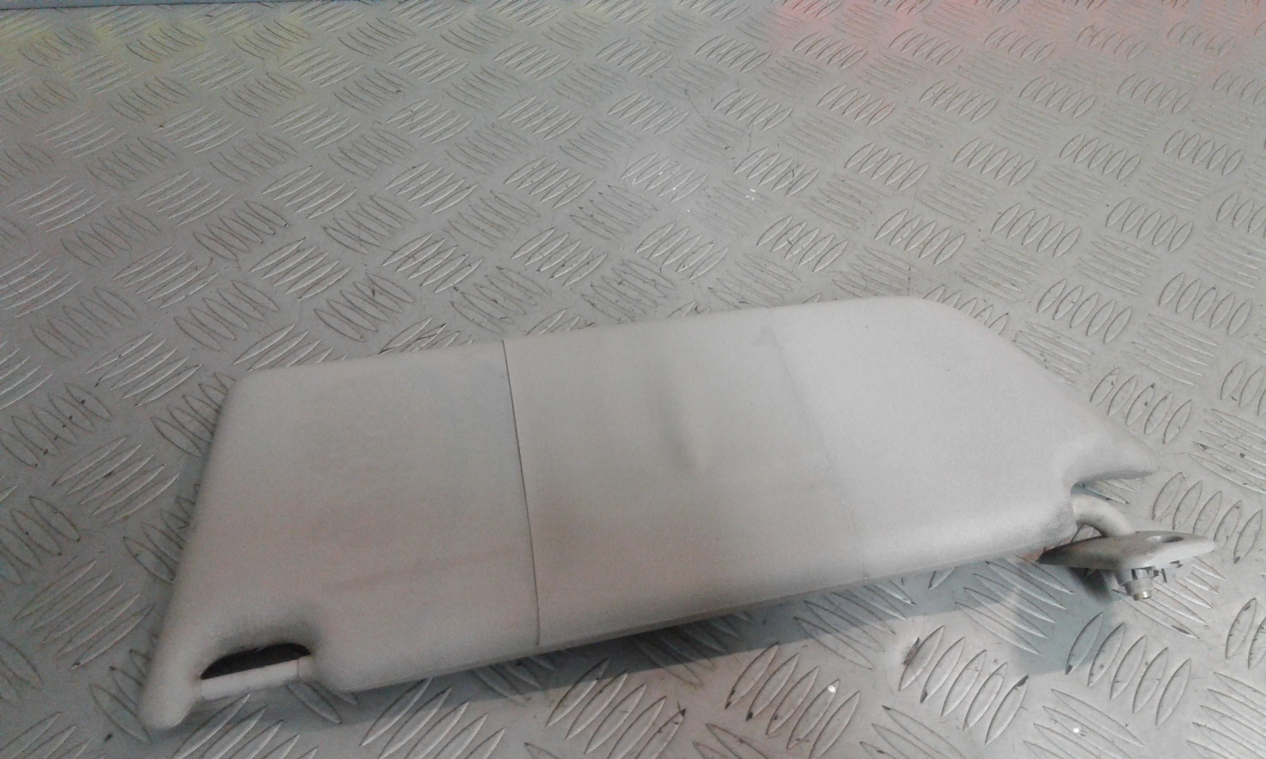 Aletta Parasole Parabrezza Sinistro 13113042 Usato