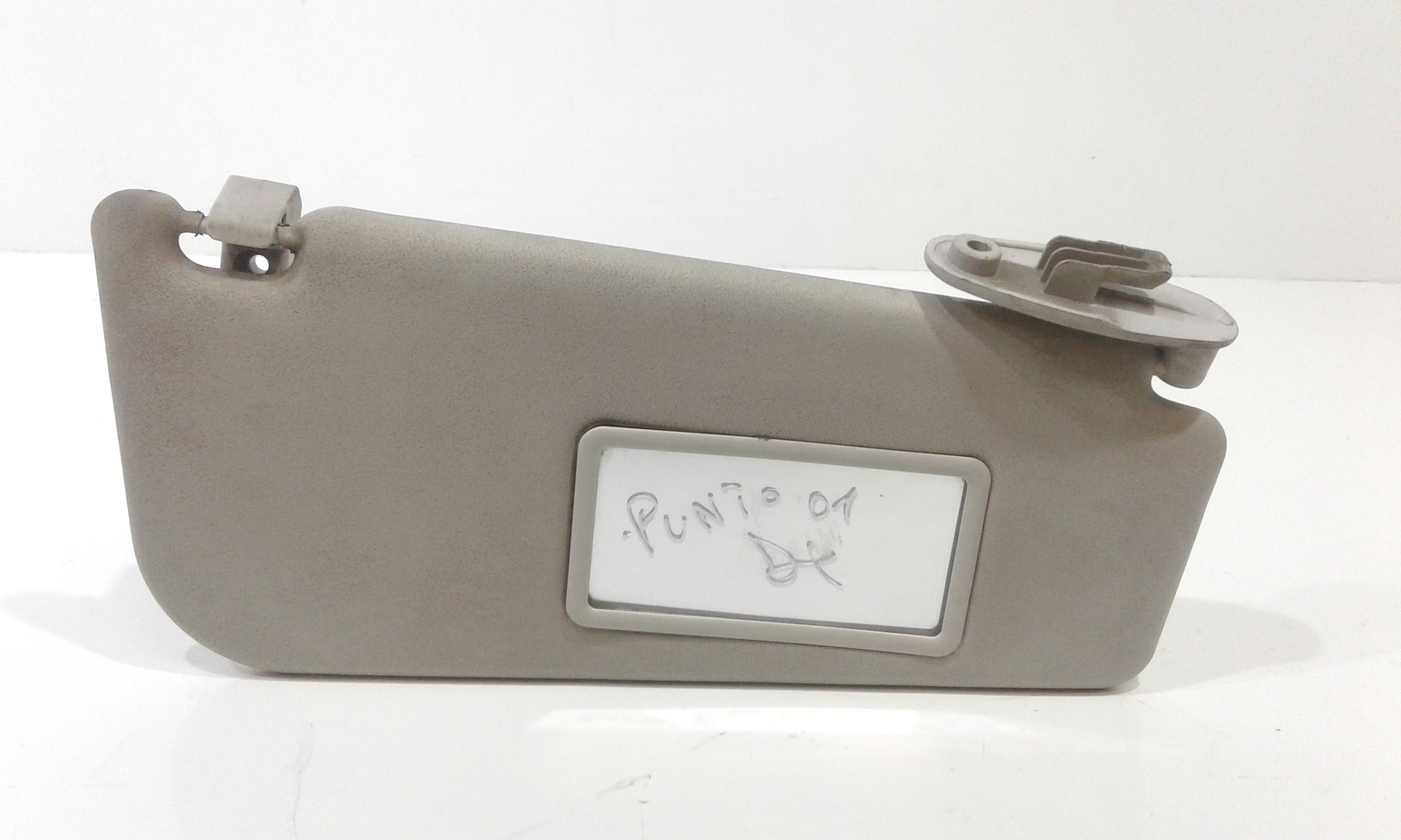 Aletta Parasole Parabrezza Destro 735338206 Usato