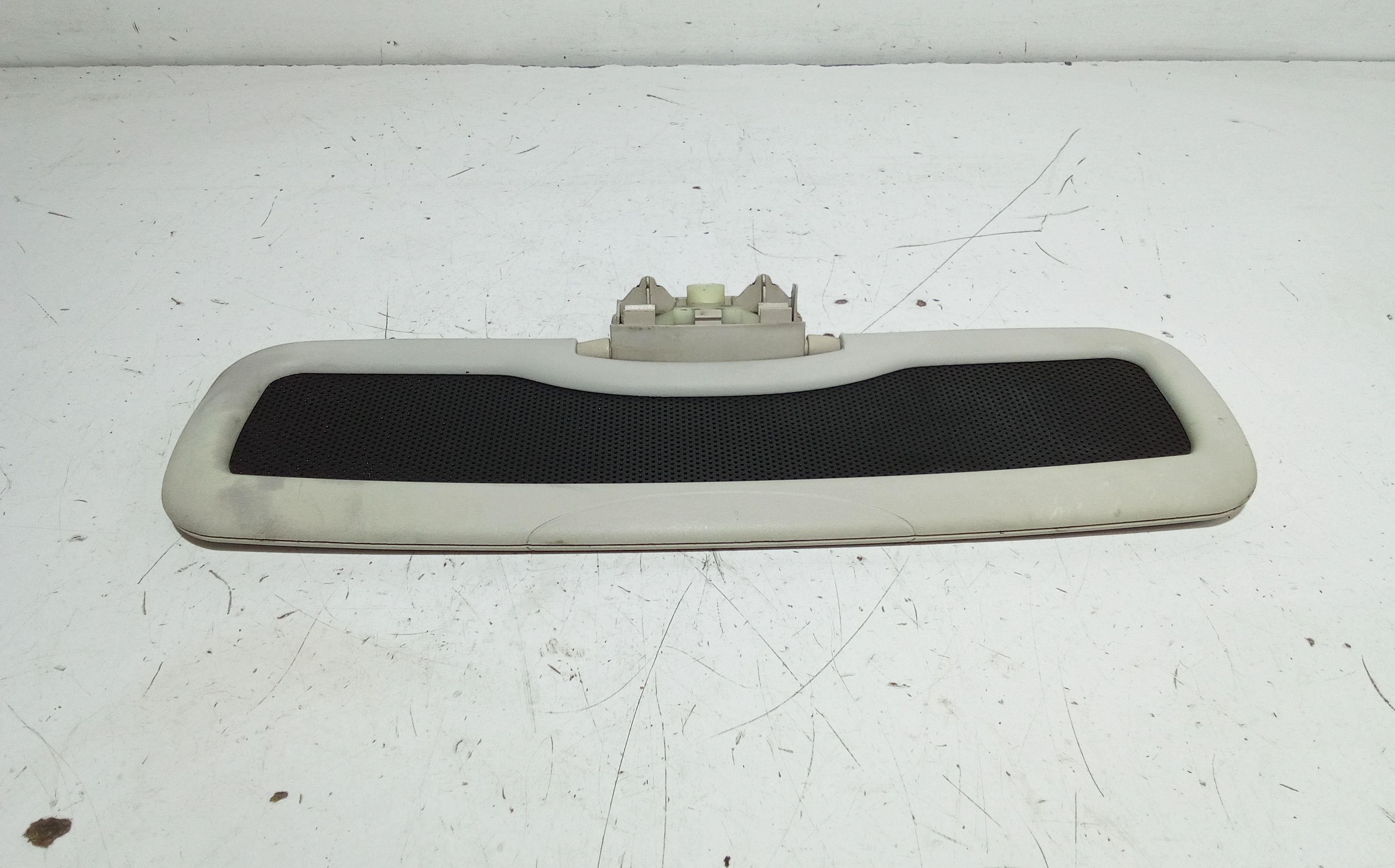 Aletta Parasole Parabrezza Sinistro Q0000705V008C24A00 Usato