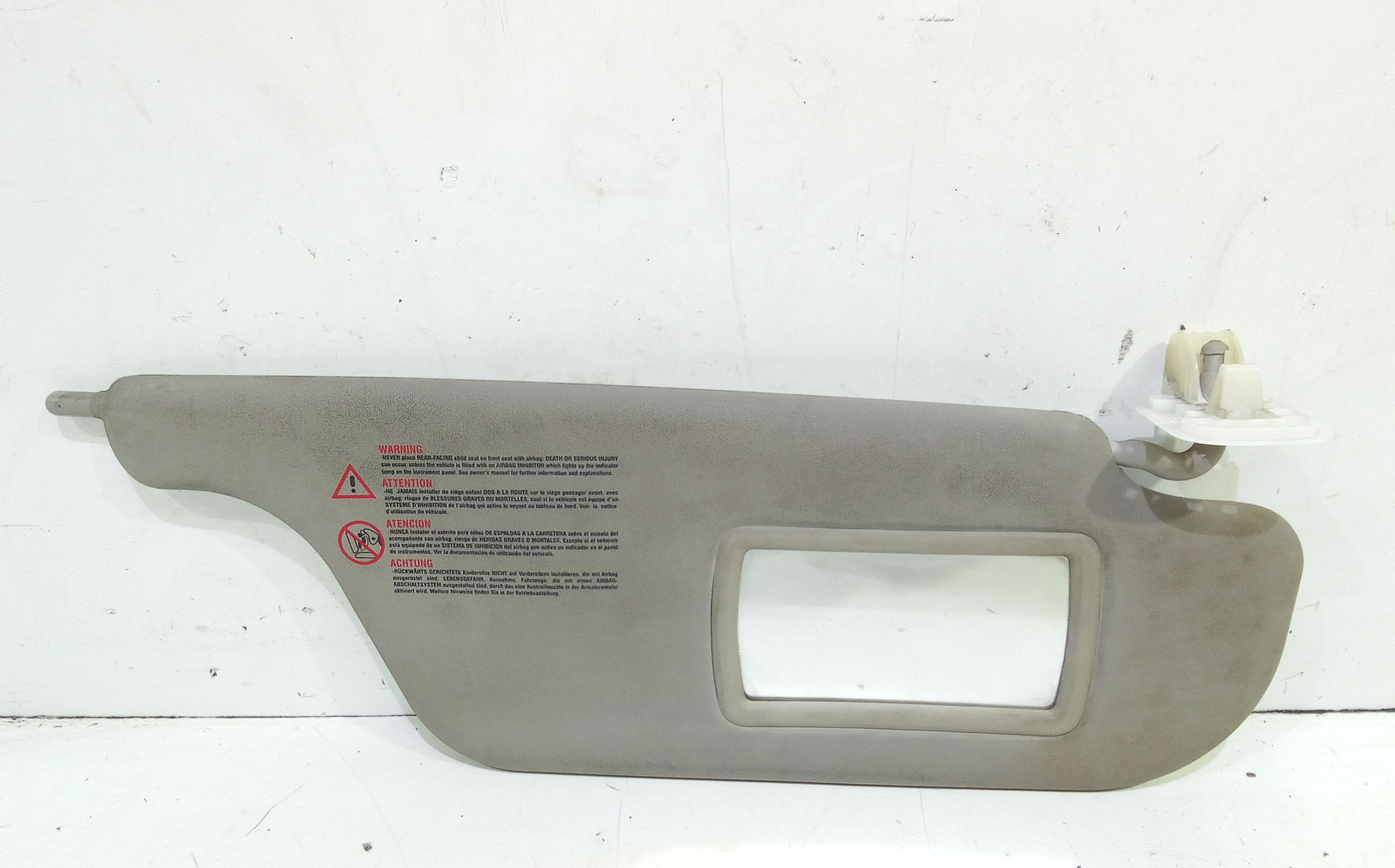 Aletta Parasole Parabrezza Destro 8200294229 Usato