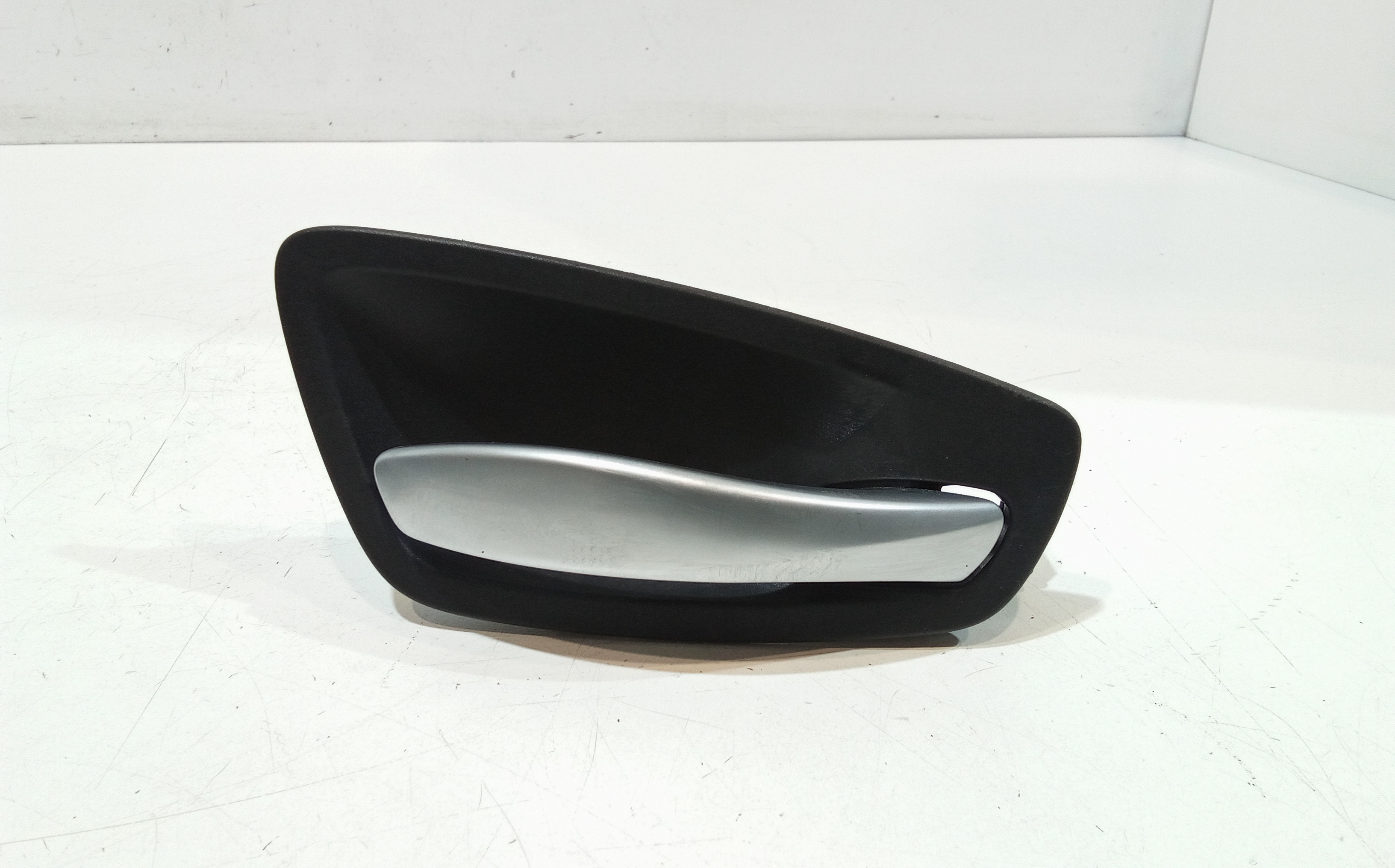 Maniglia Int. Apertura Porta Post. Destro 51417145076 Usato