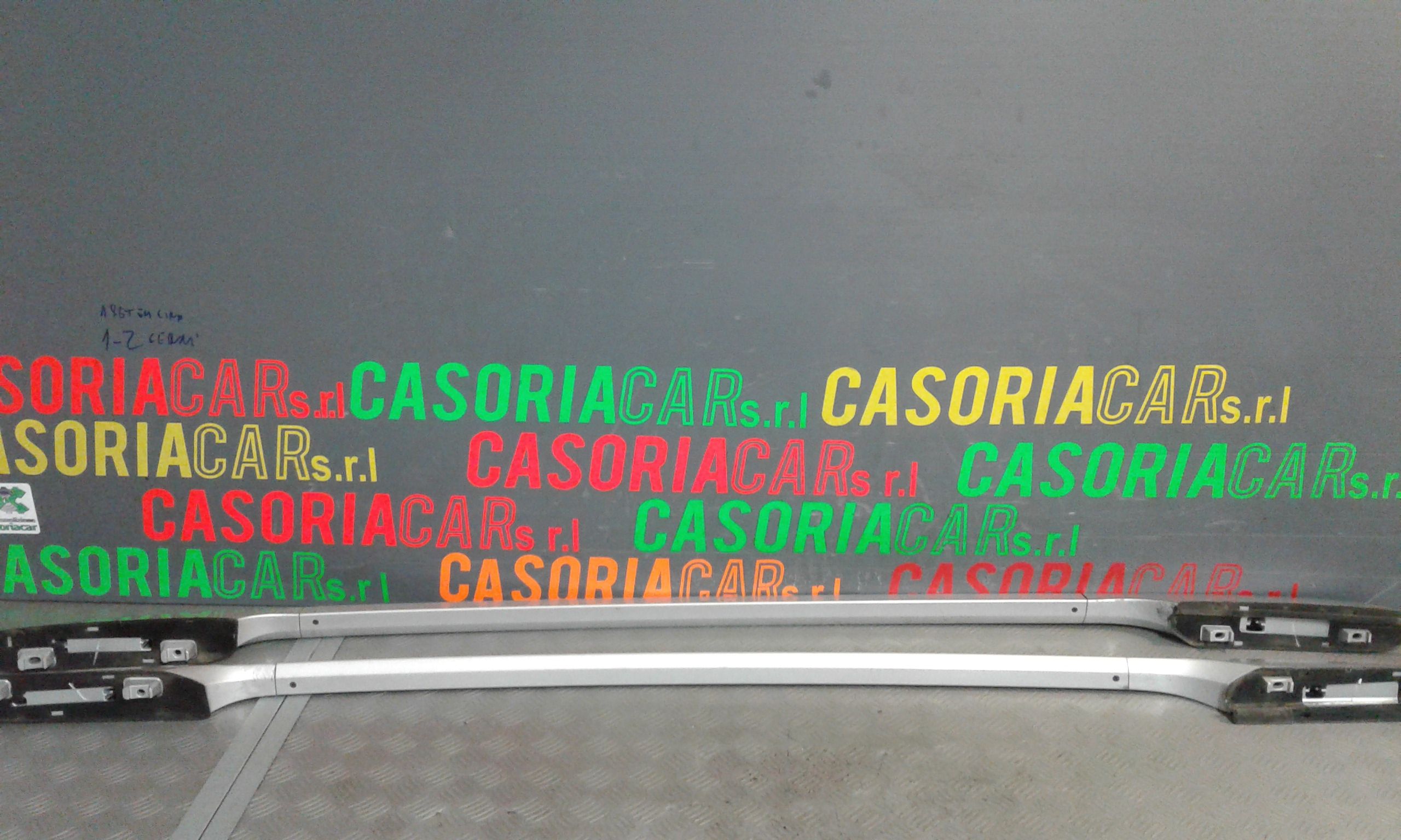 Barre Portatutto Per Mancorrente Tetto Destro + Barre Portatutto Per Mancorrente Tetto Sinistro Usato