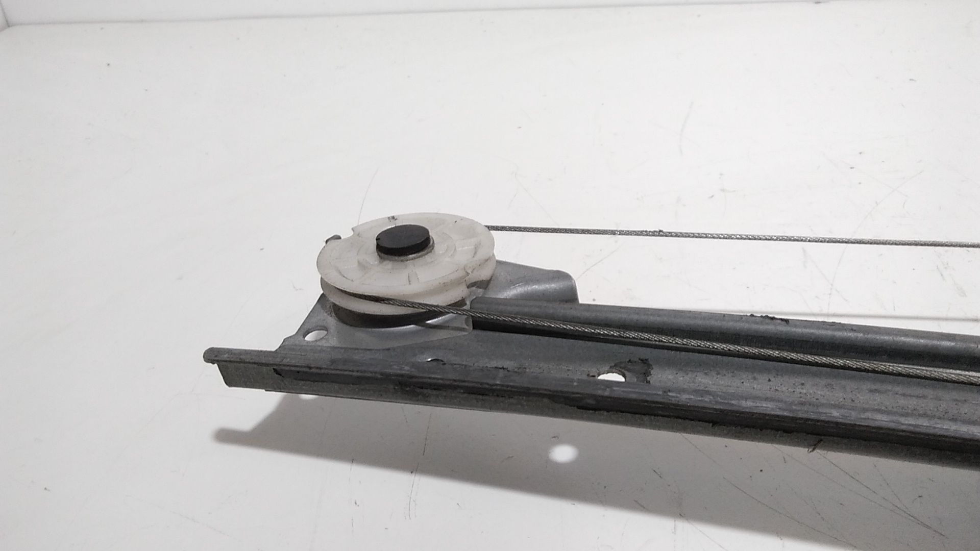 Alzacristallo Porta Ant. Destro 698100H010 Usato