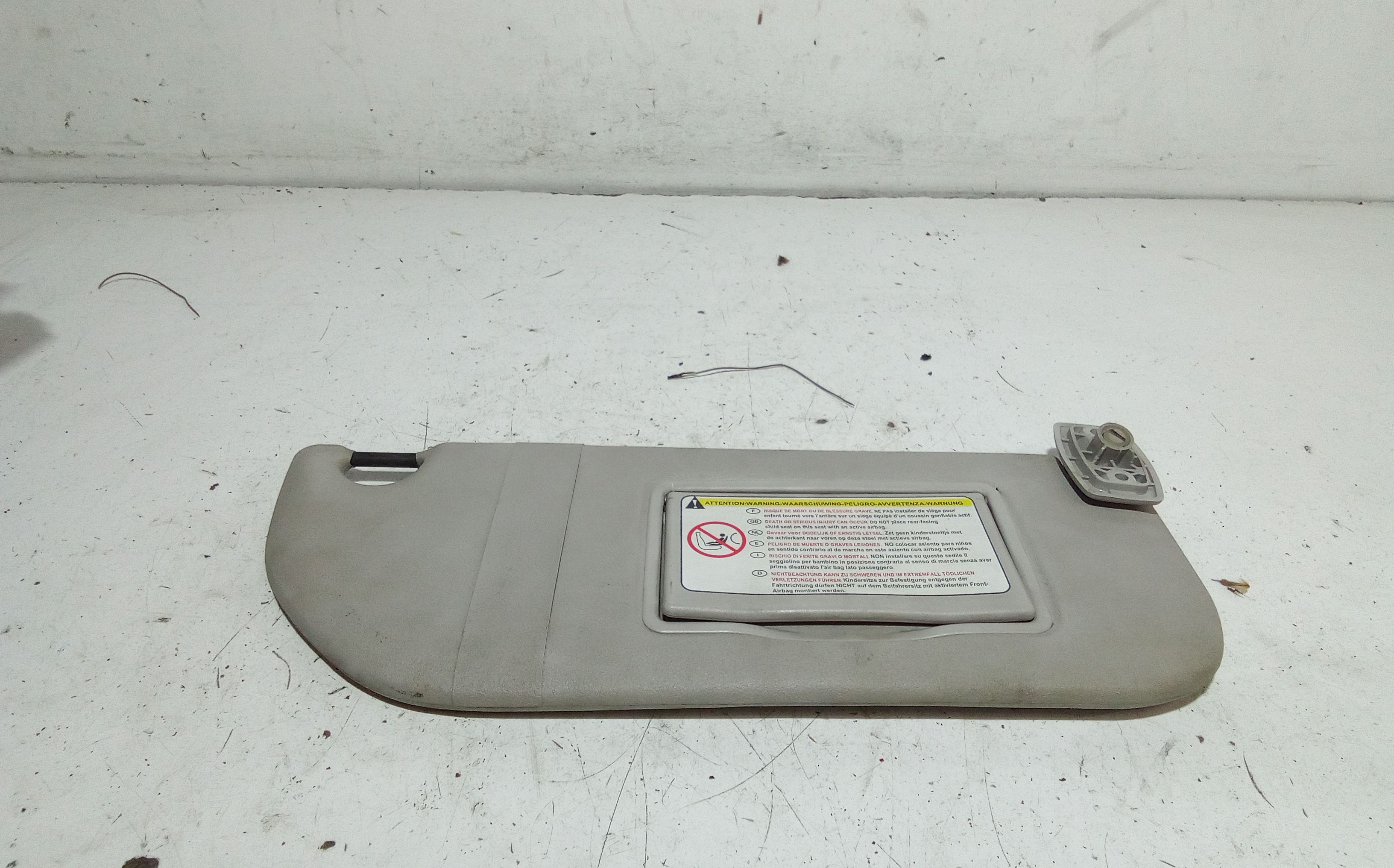 Aletta Parasole Parabrezza Destro Usato