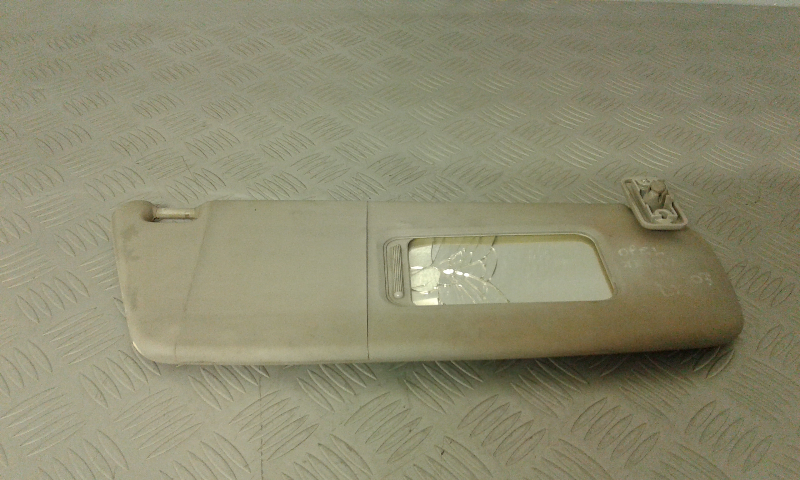 Aletta Parasole Parabrezza Destro 13130073 Usato