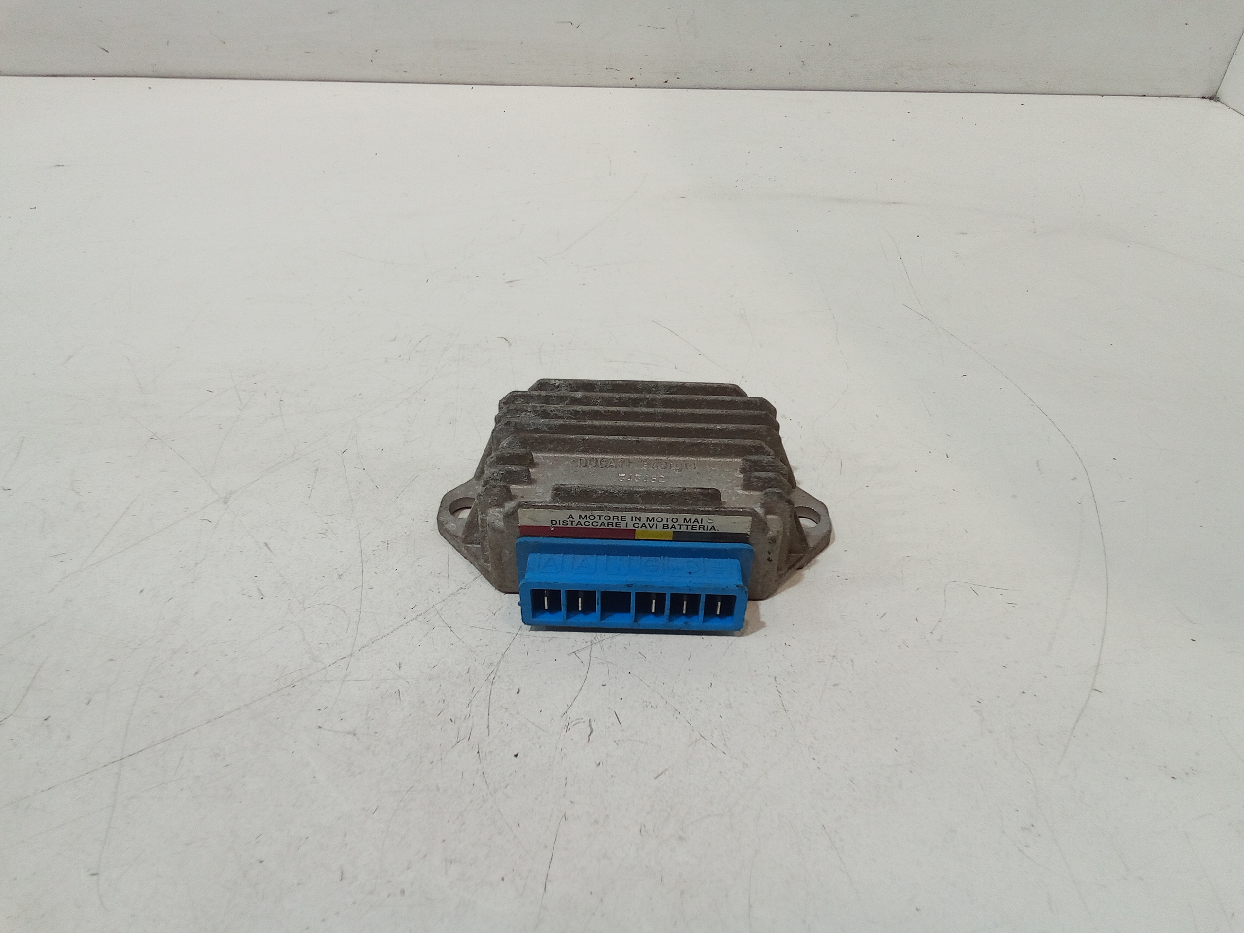 Regolatore Tensione Usato