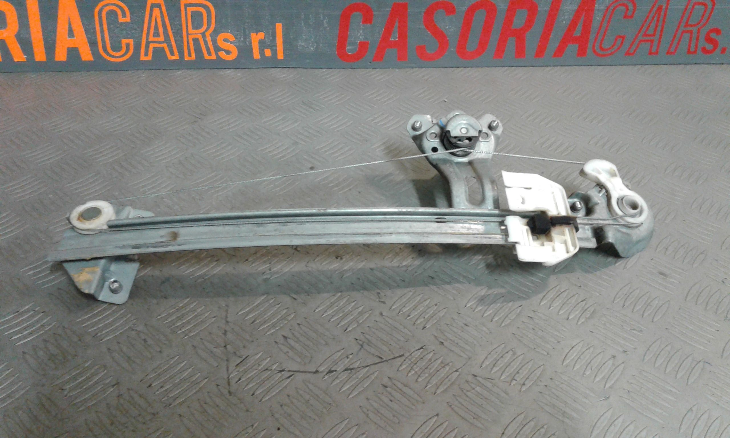 Alzacristallo Porta Post. Destro Usato