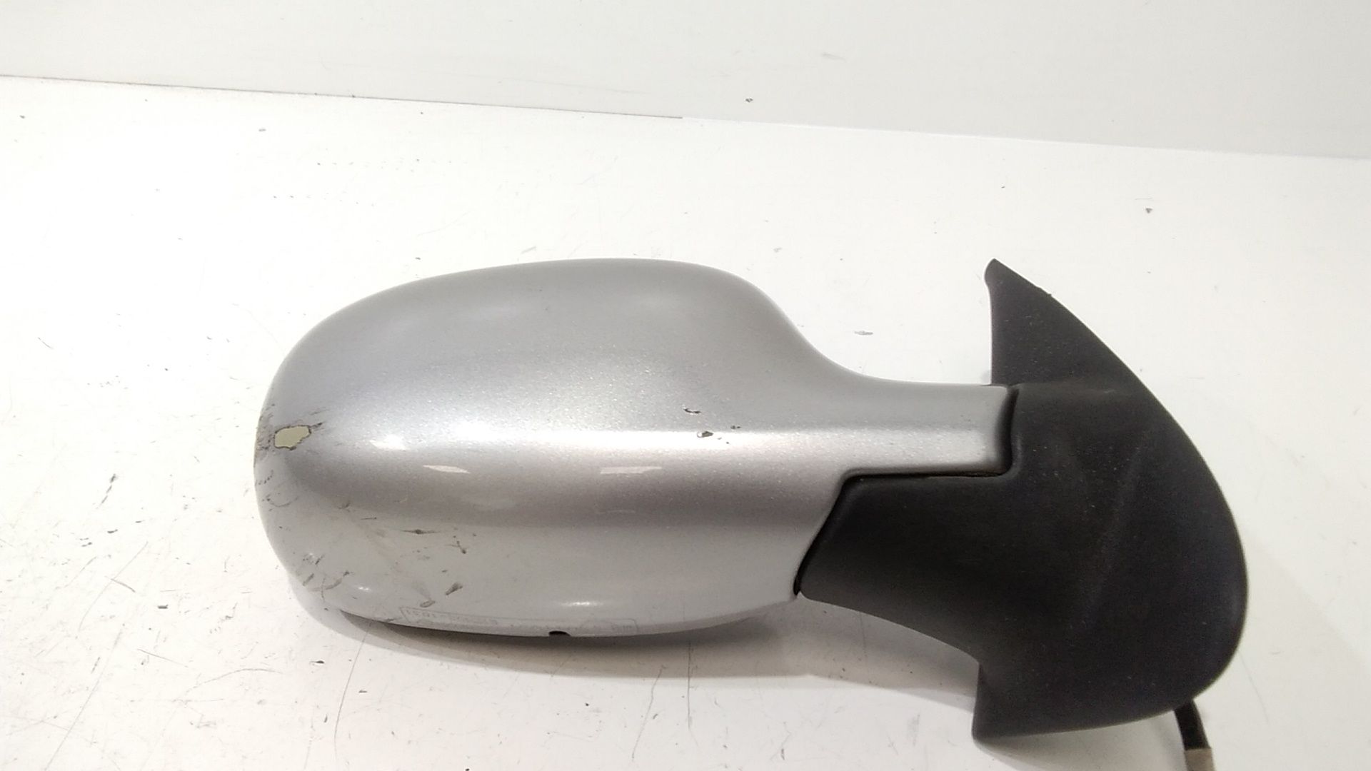 Retrovisore Est. Destro 963011F500 Usato