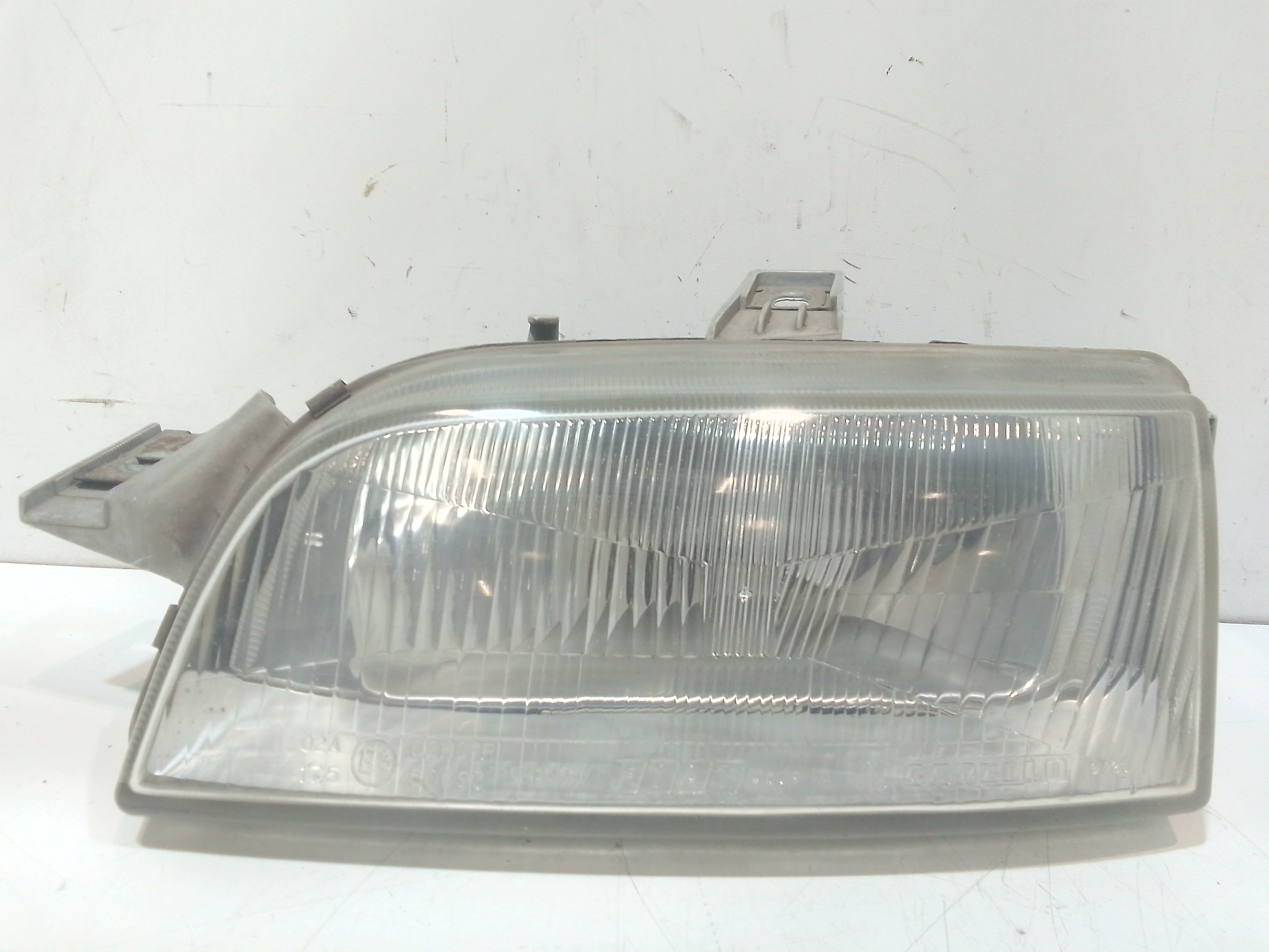 Proiettore Sinistro 46402650 Usato