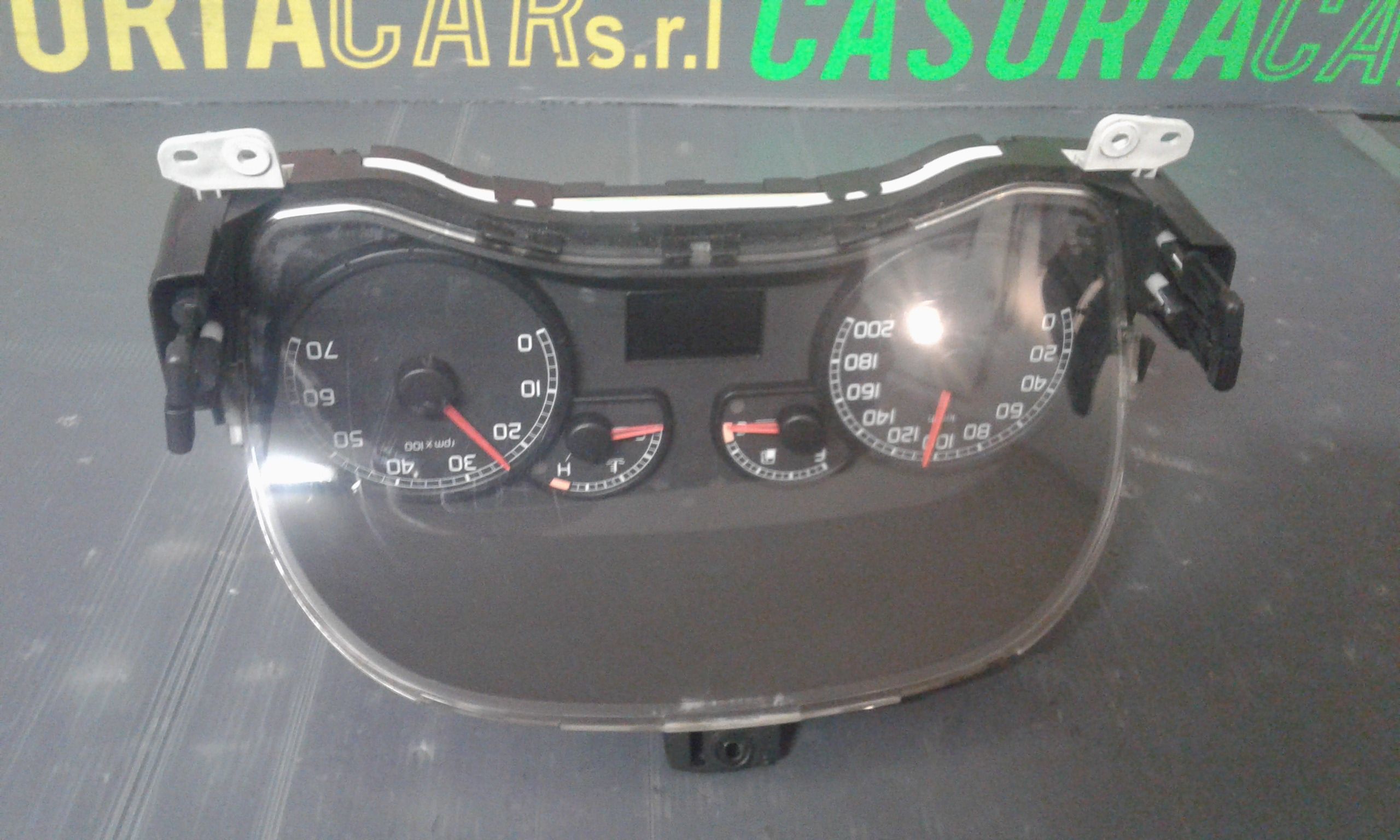 Quadro Portastrumenti Usato