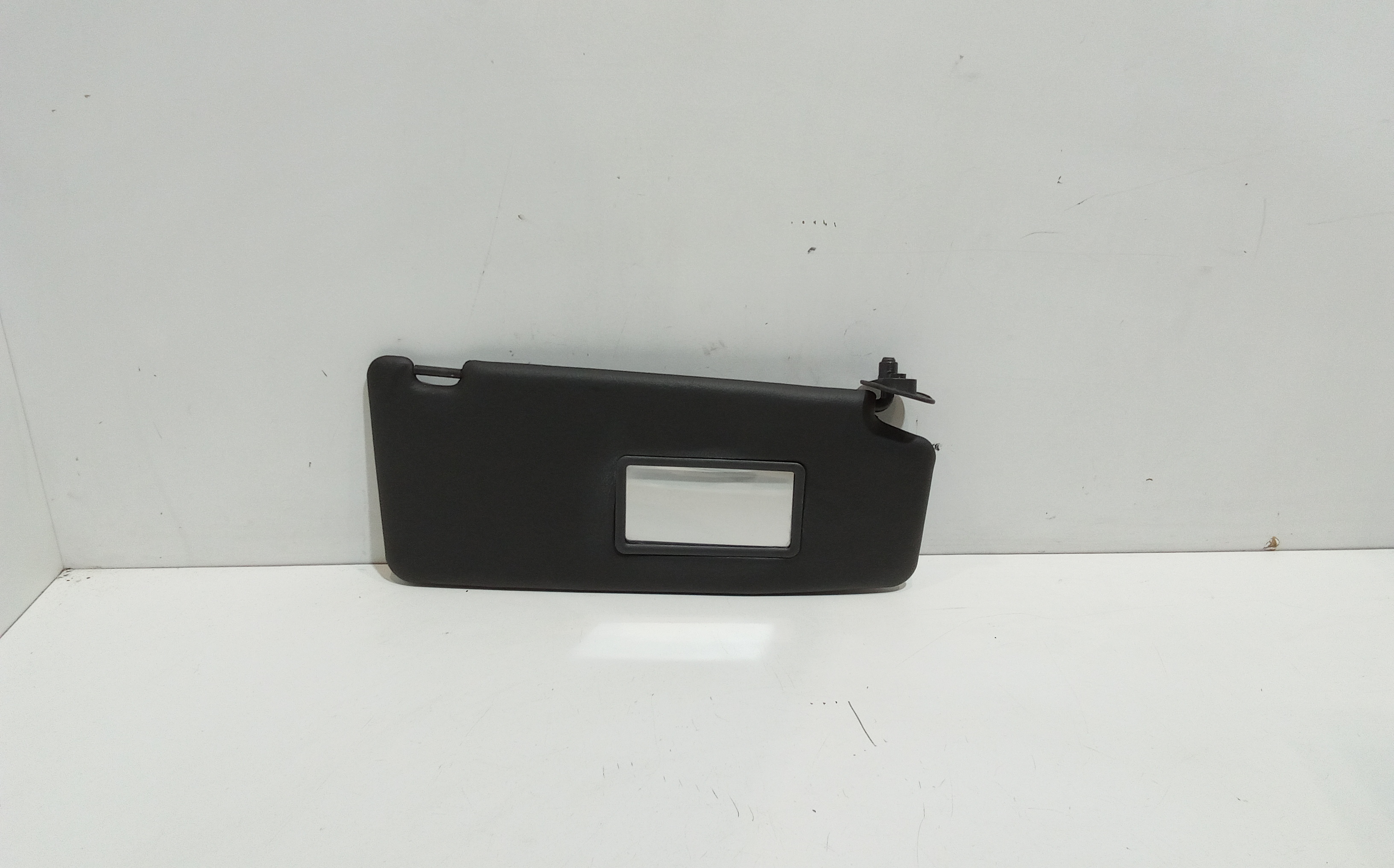 Aletta Parasole Parabrezza Destro 719701635 Usato