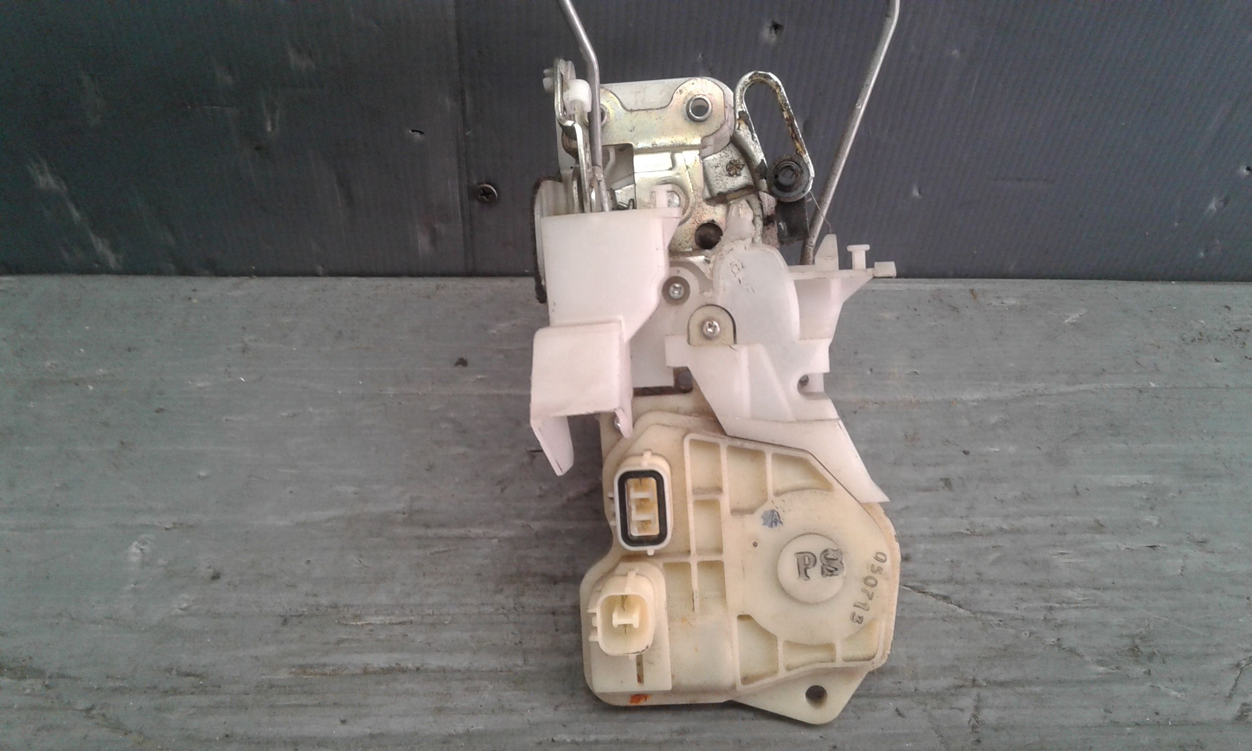 Serratura Porta Ant. Sinistro 957351C000 Usato