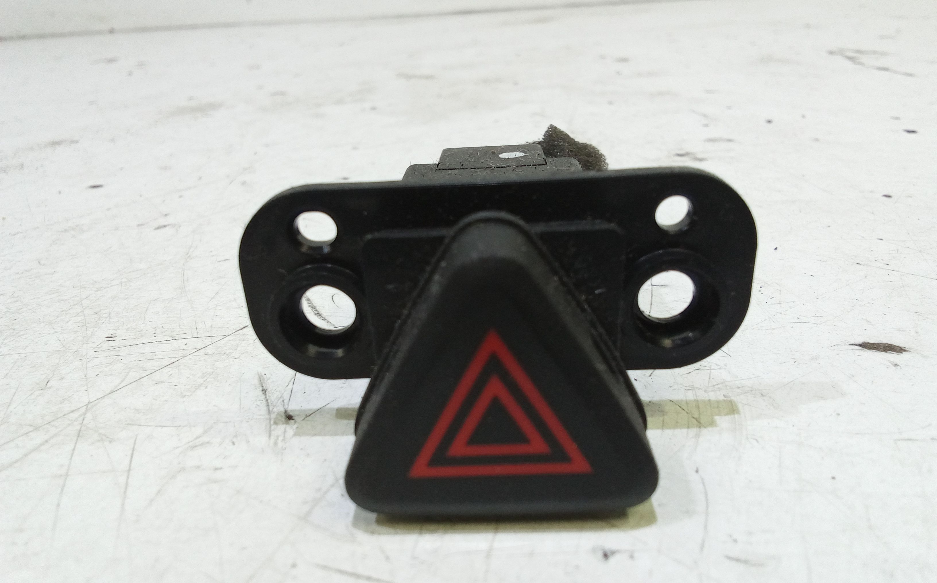 Interruttore luci emergenza - Immagine 1 di 4