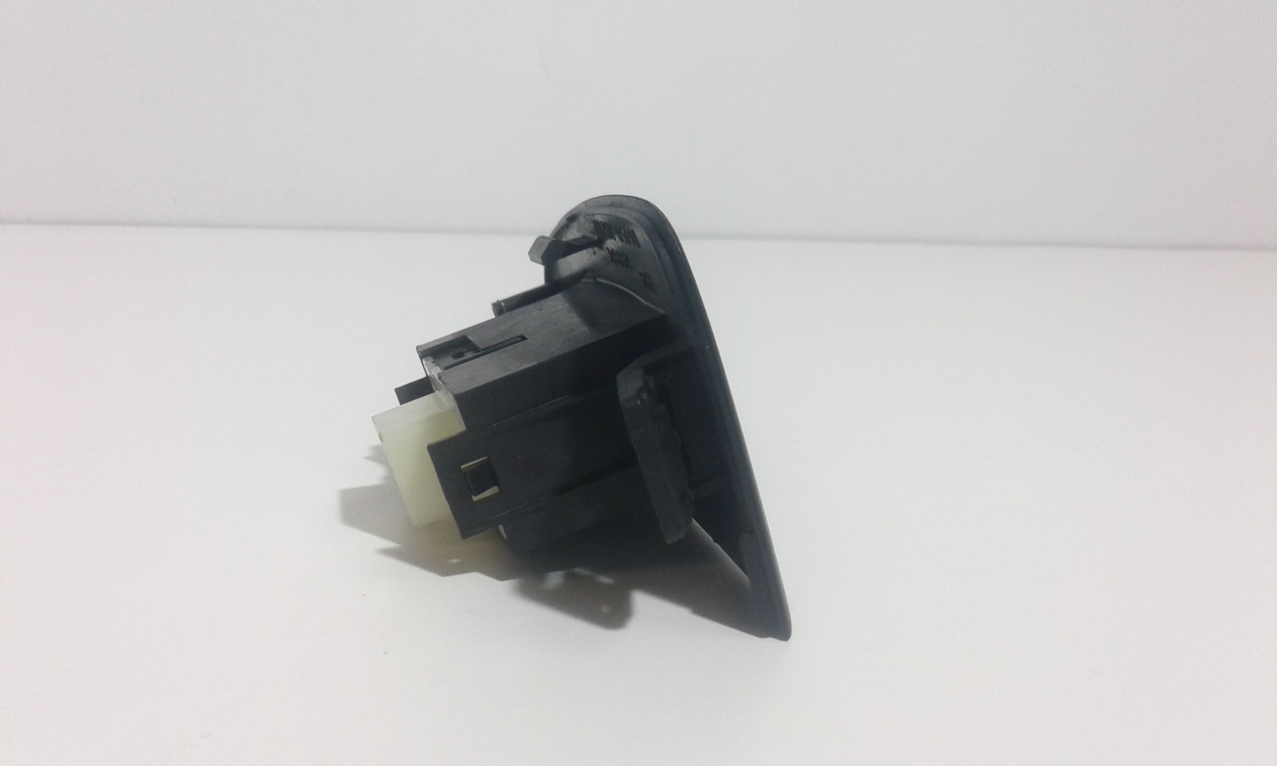 Interruttore Alzacristalli Porta Ant. Sinistro Usato