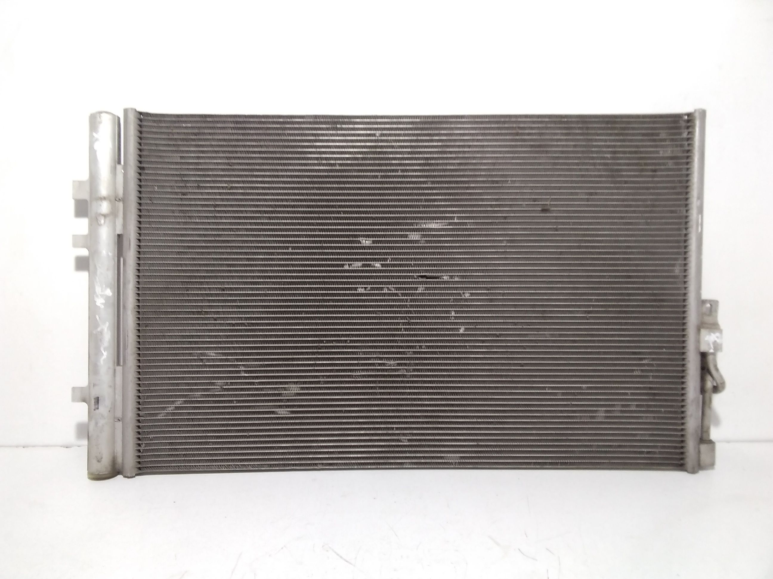 Radiatore Riscaldamento 64119128953 Usato