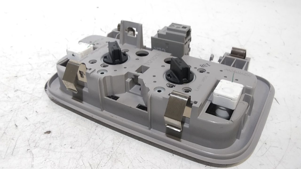 Luce Cortesia Centr. Tetto Usato