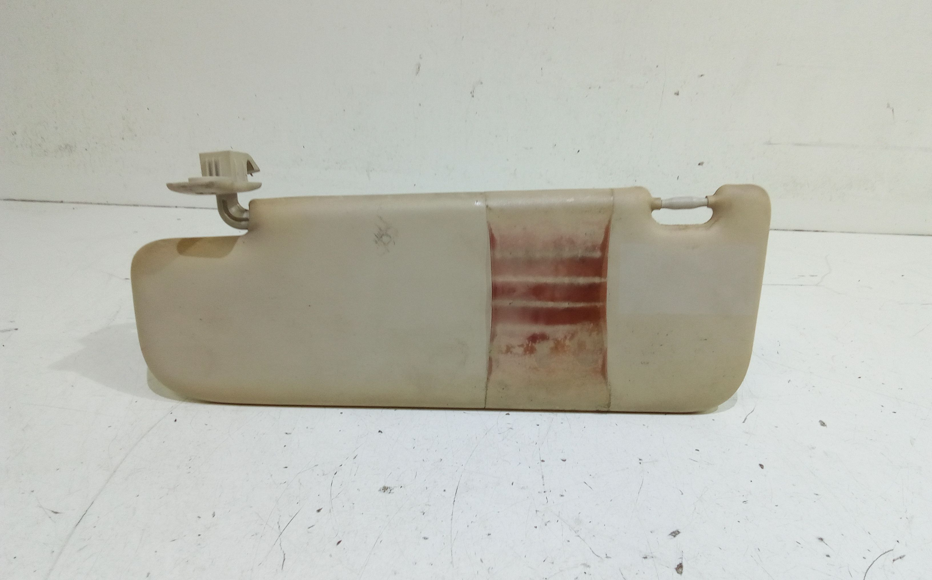 Aletta Parasole Parabrezza Sinistro 735643362 Usato