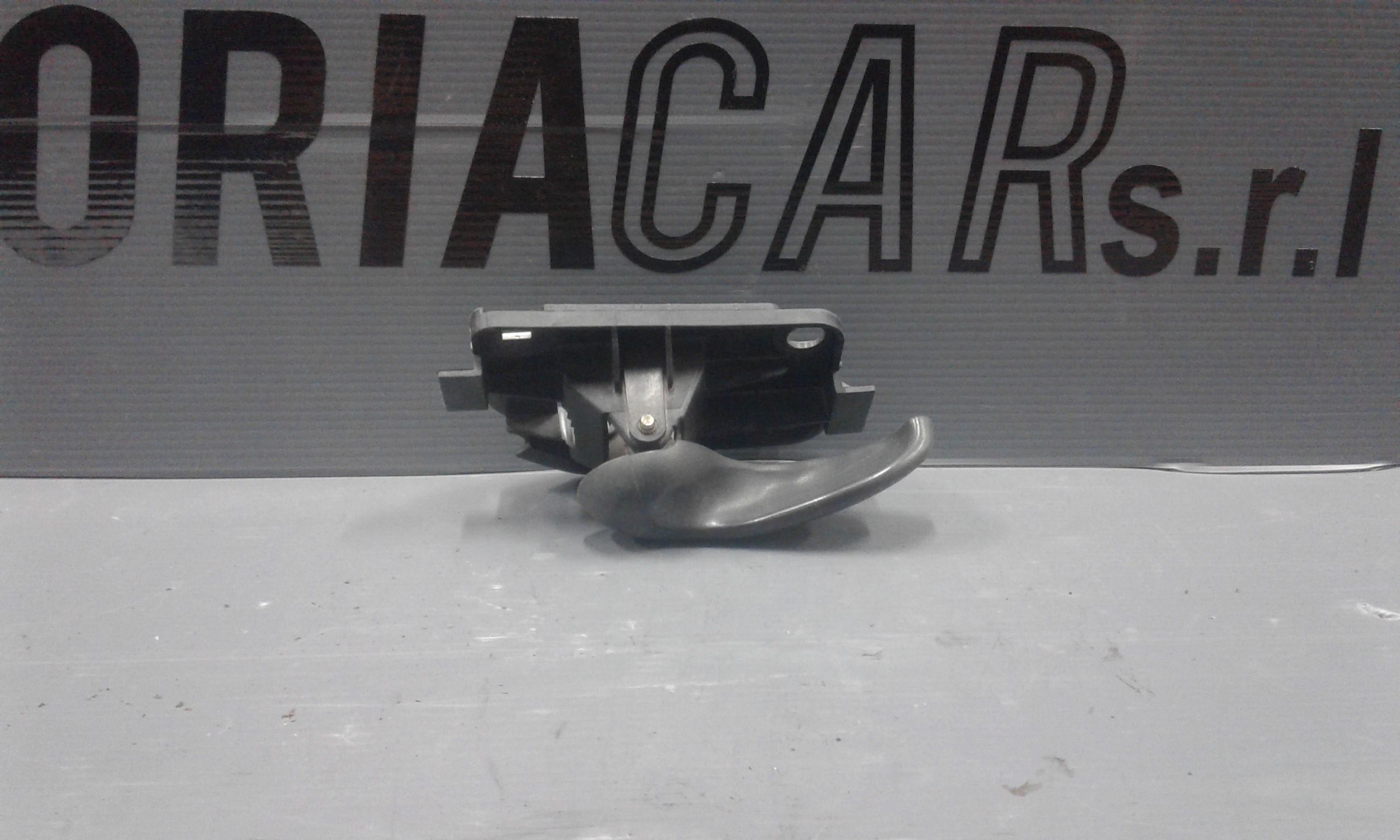 Maniglia Int. Apertura Porta Ant. Sinistro 735268773 Usato