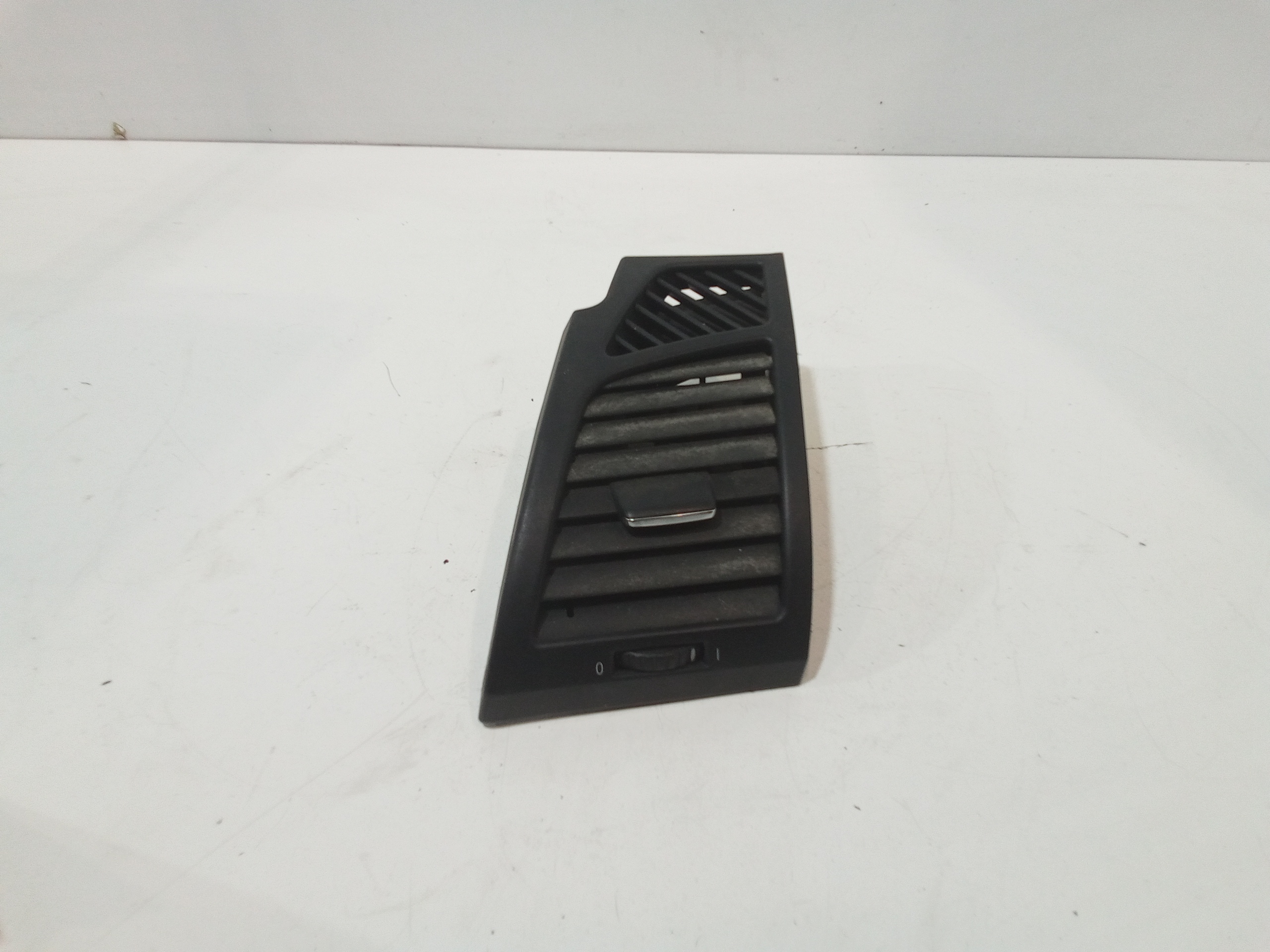 Condotto Aria Bocchette Lat. Cruscotto Sinistro Usato