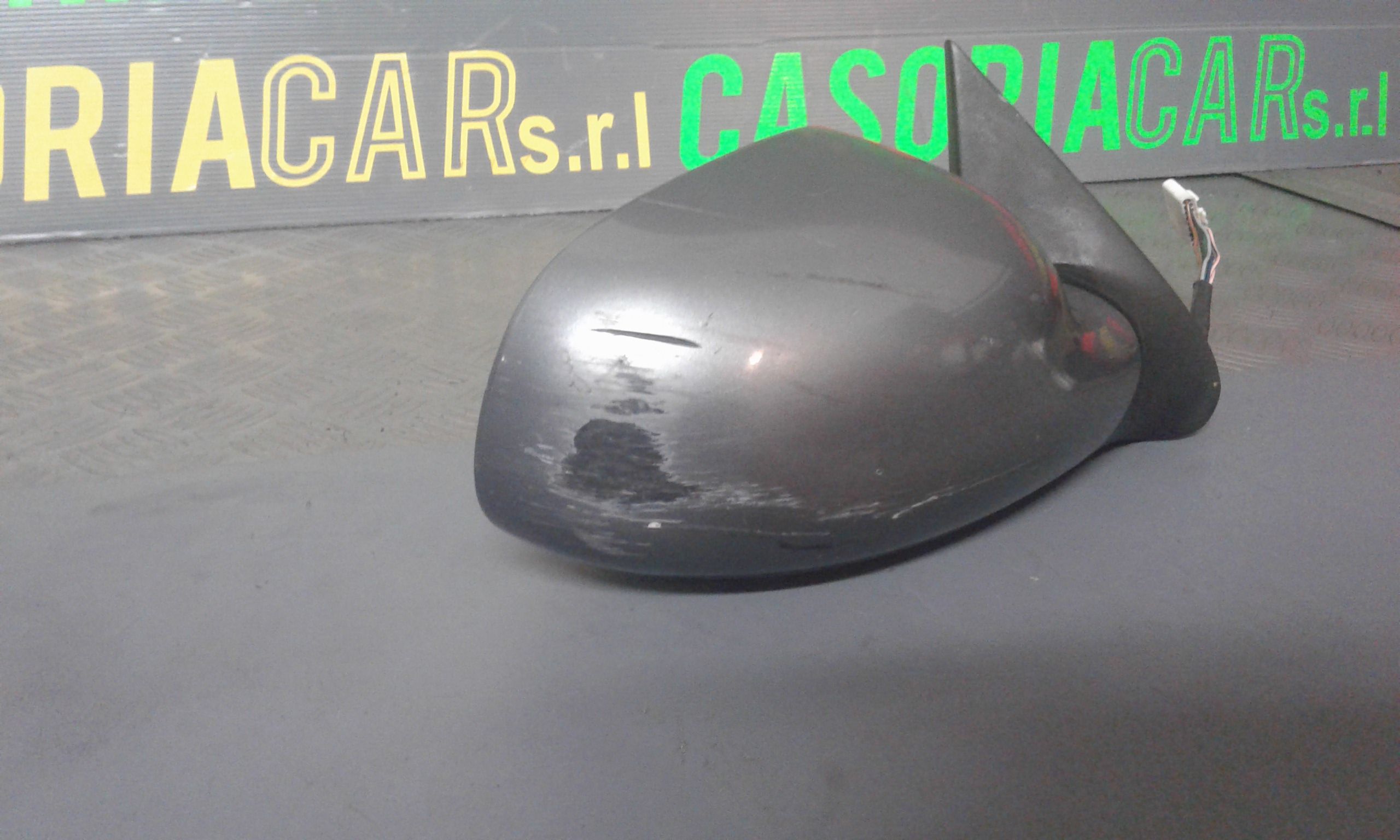 Retrovisore Est. Destro Usato