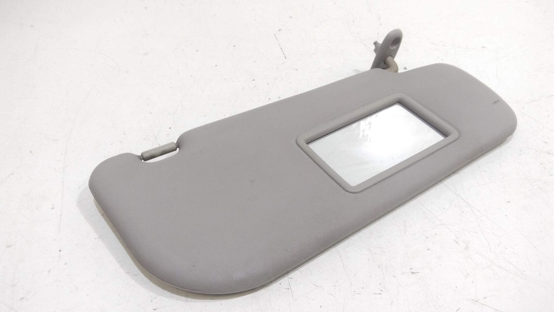 Aletta Parasole Parabrezza Destro 8522007140MG Usato