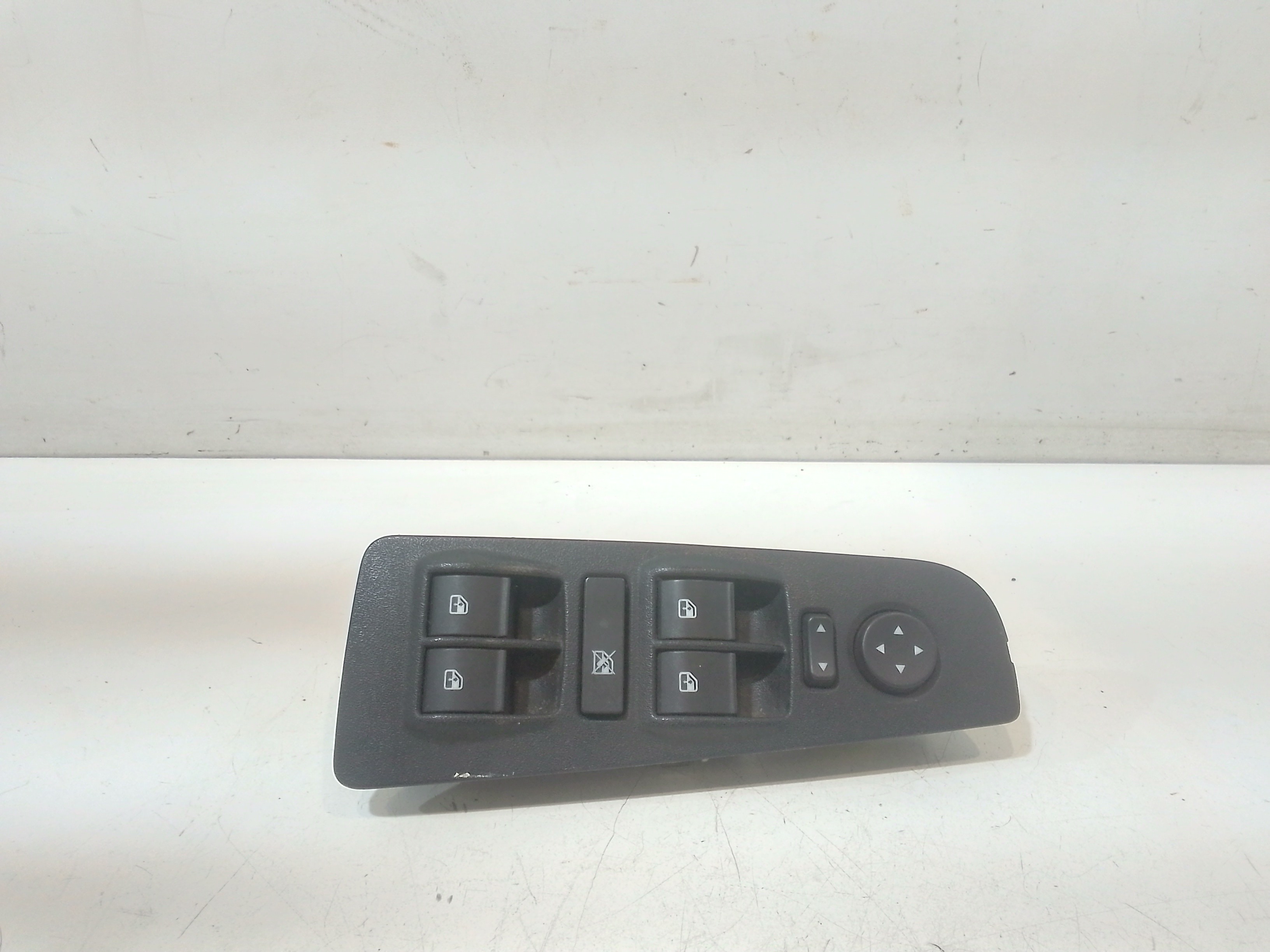 Interruttore Alzacristalli Porta Ant. Sinistro Usato