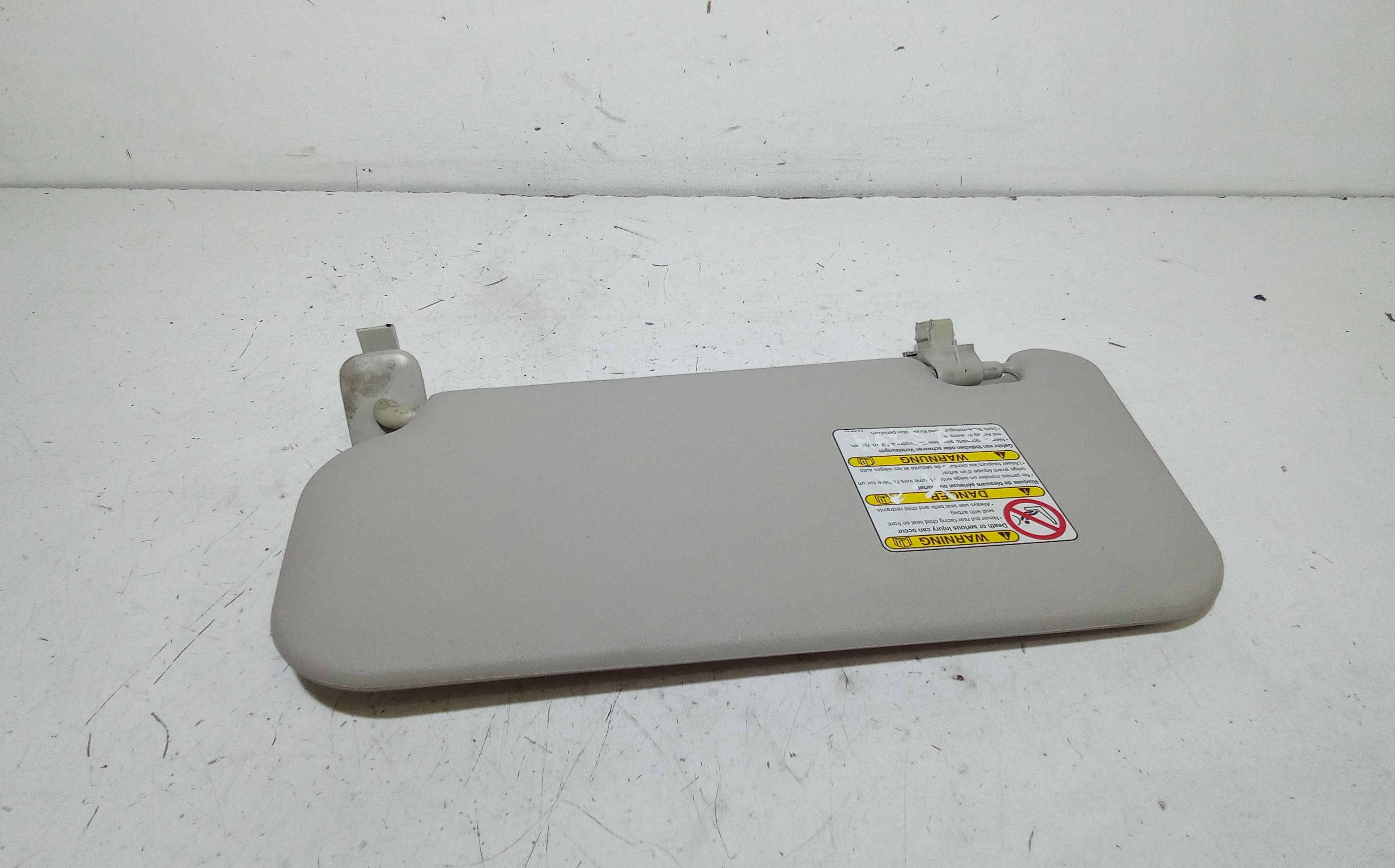 Aletta Parasole Parabrezza Destro DF7169270A75 Usato