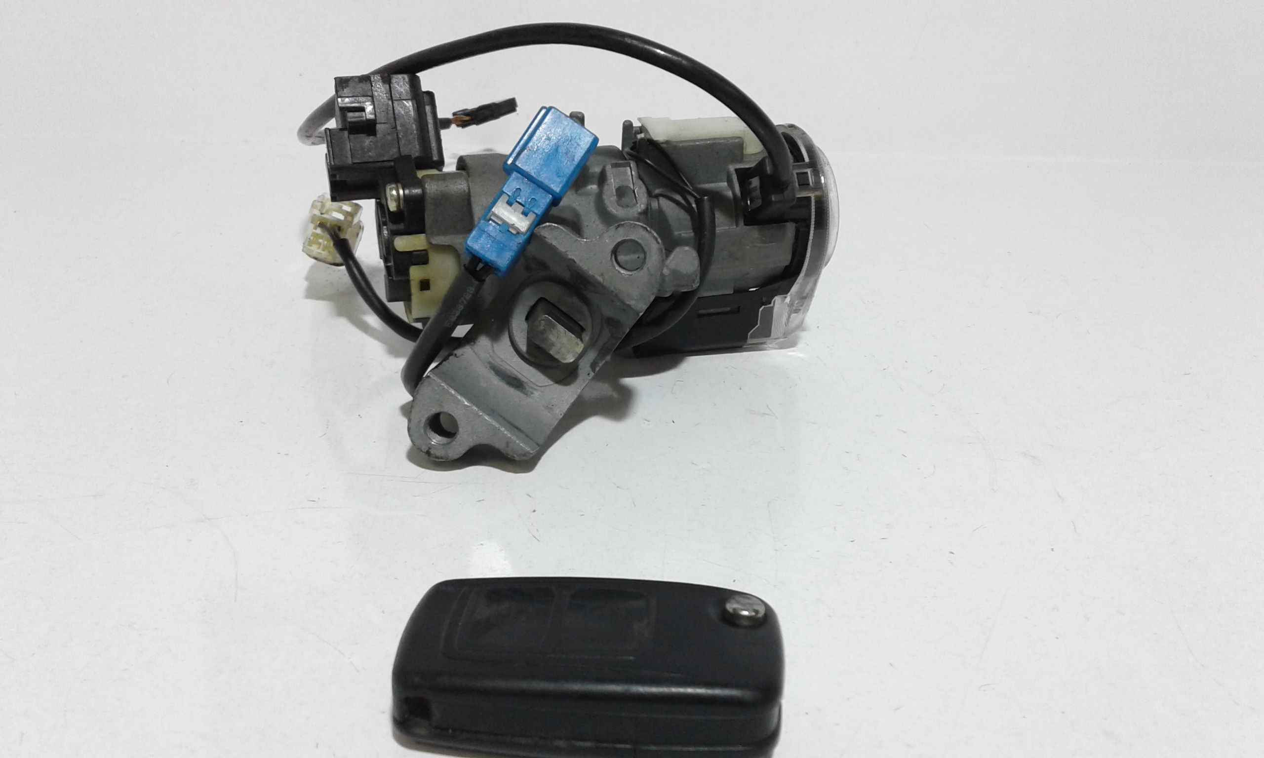 Commutatore Avviamento Con Cilindretti Serrature Usato