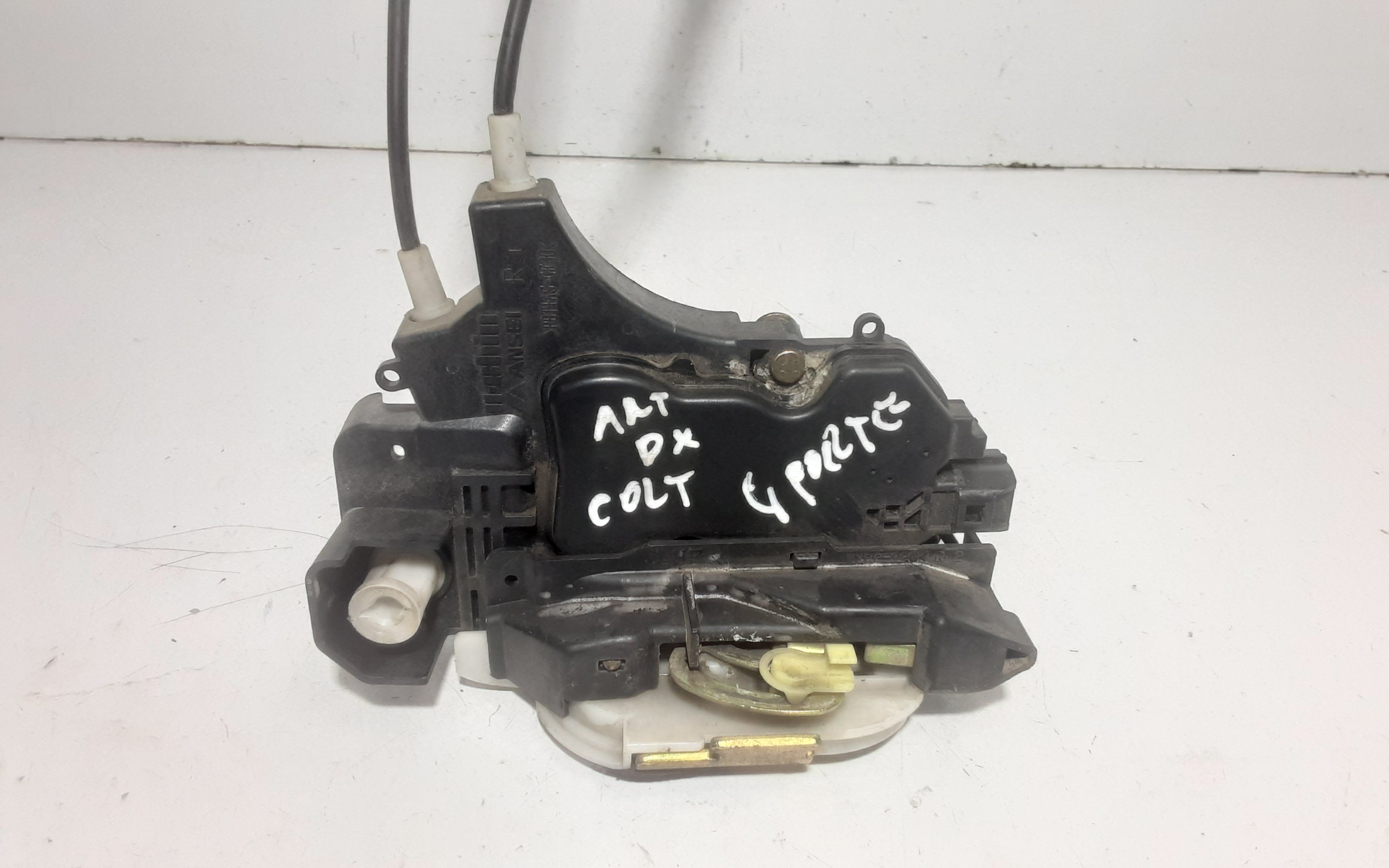 Serratura Porta Ant. Destro 5715A132 Usato