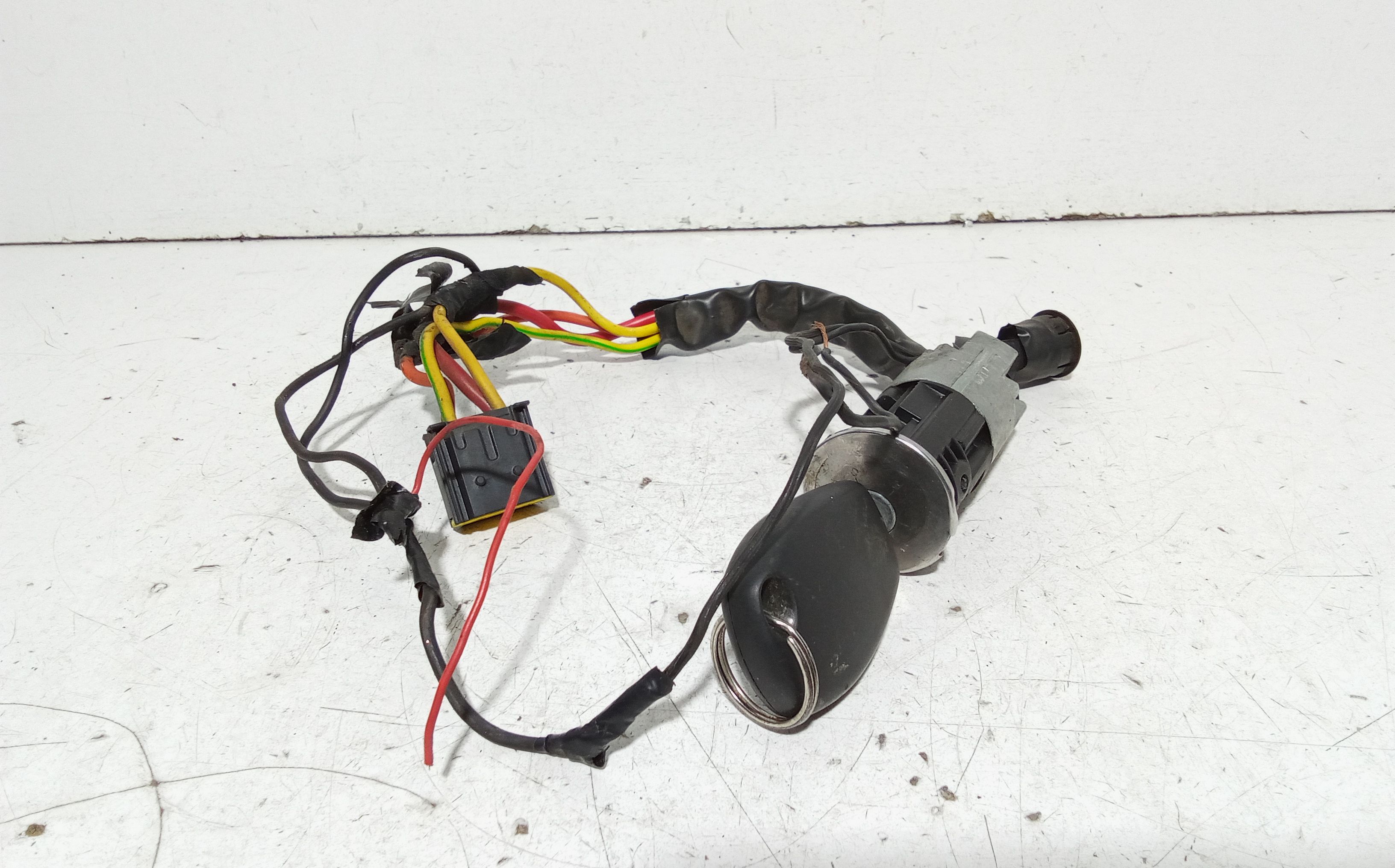 Commutatore Avviamento Con Cilindretti Serrature Usato