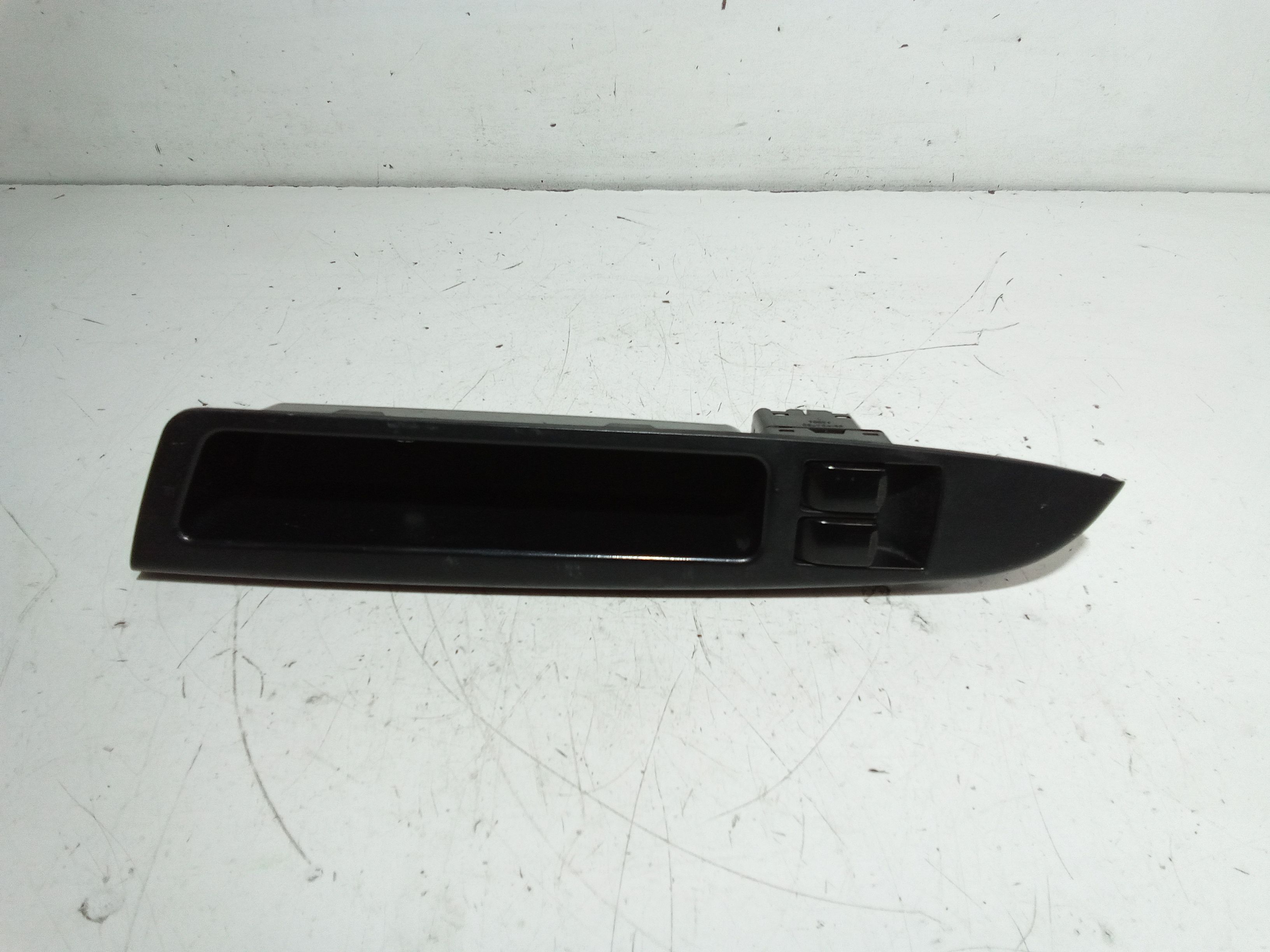 Interruttore Alzacristalli Porta Ant. Sinistro 96602501 Usato