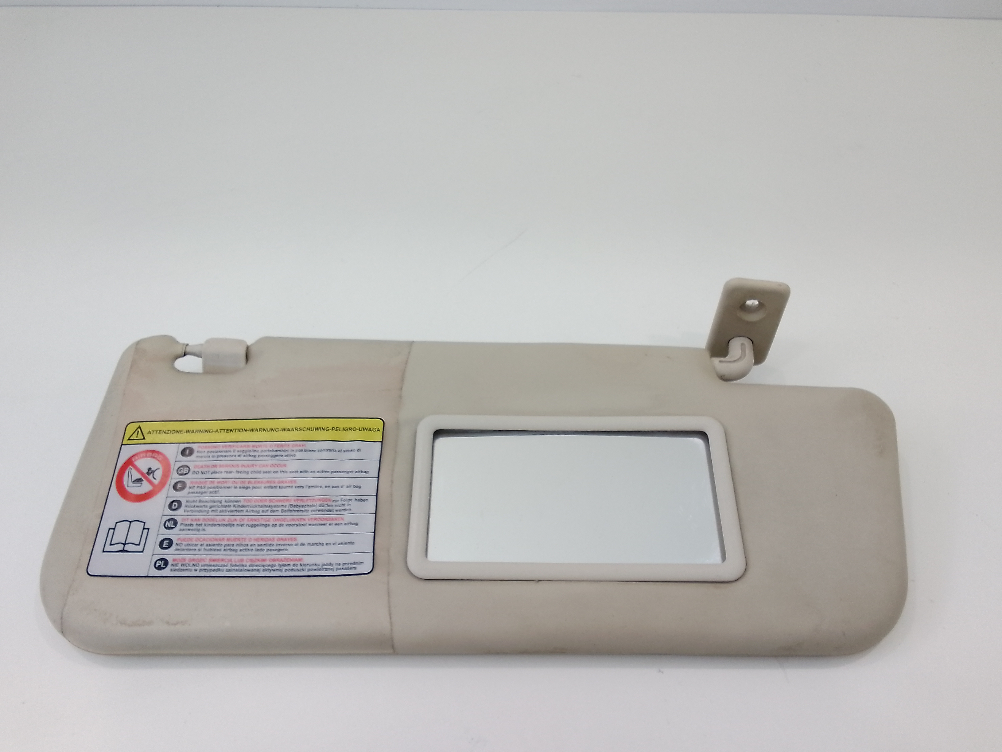 Aletta Parasole Parabrezza Destro 1570922 Usato