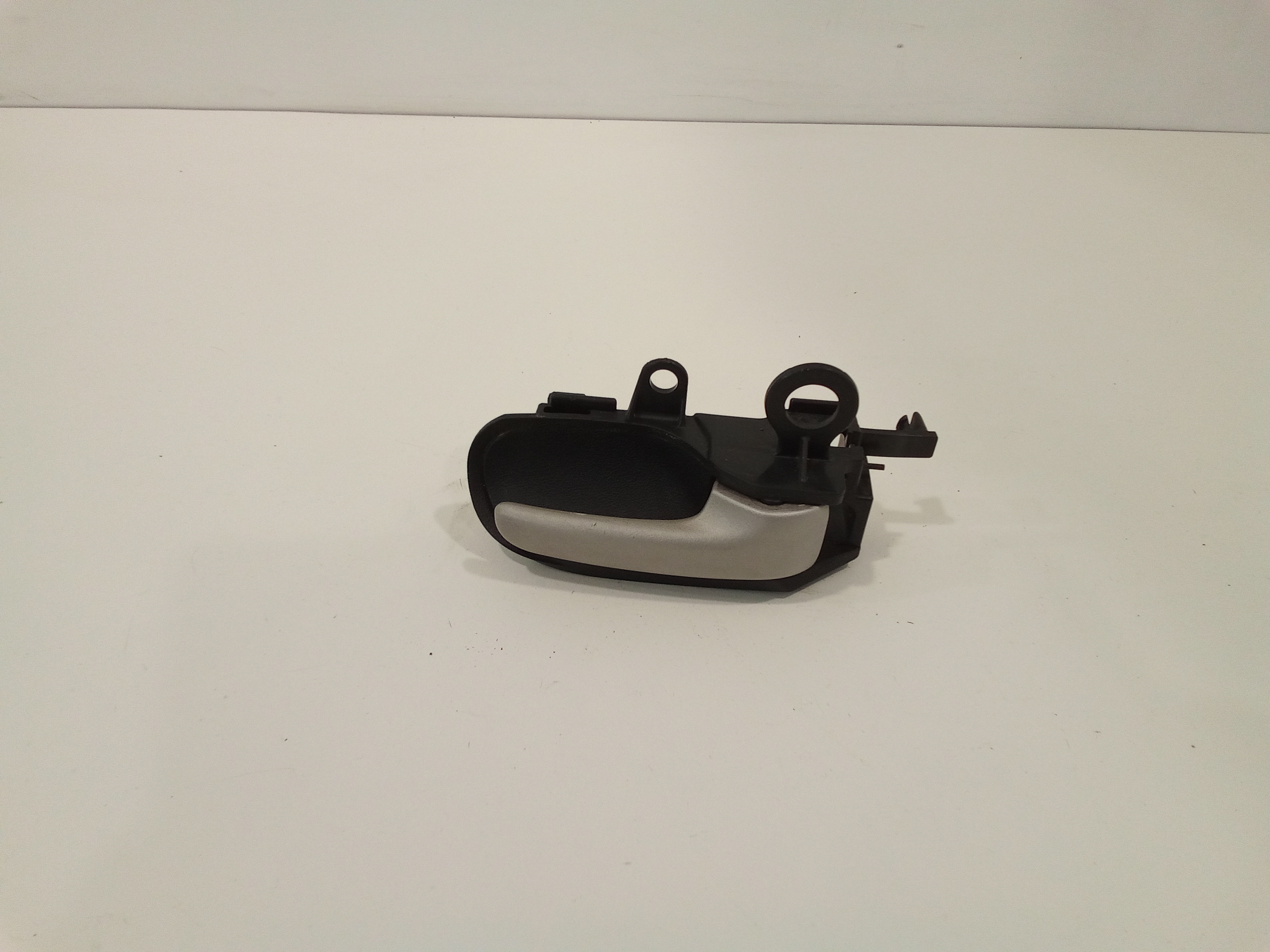 Maniglia Int. Apertura Porta Ant. Destro Usato