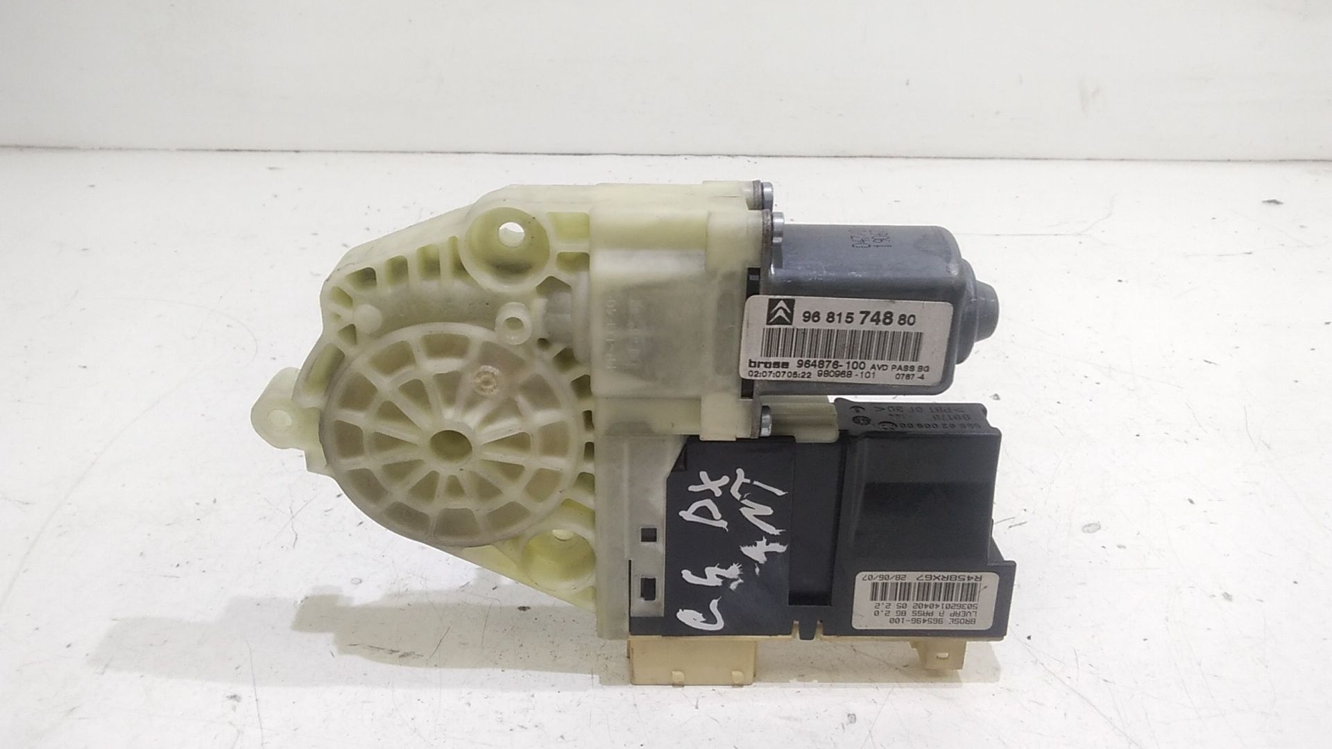 Motorino Alzacristallo Porta Ant. Destro 9222AV Usato