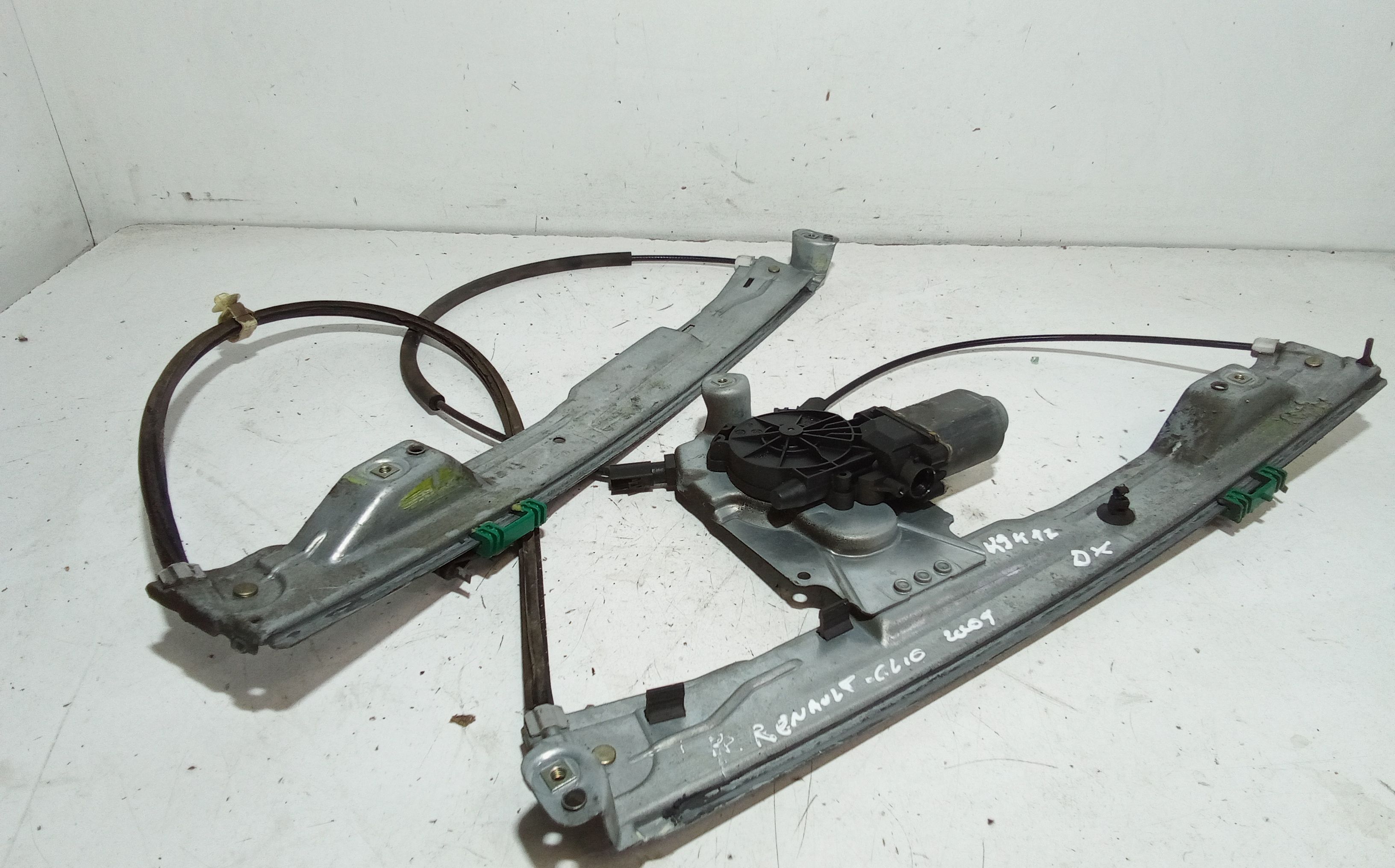 Alzacristallo Porta Ant. Destro 8200291628 Usato