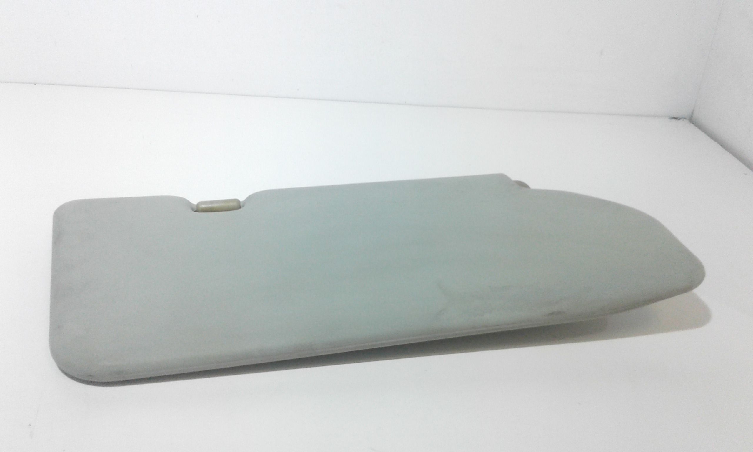 Aletta Parasole Parabrezza Sinistro 96401BU010 Usato