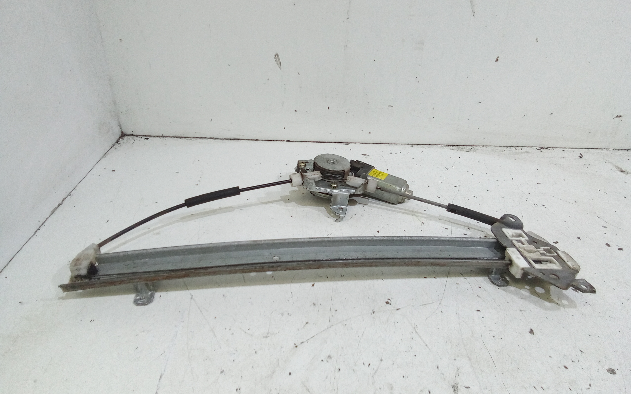 Alzacristallo Porta Ant. Sinistro Usato