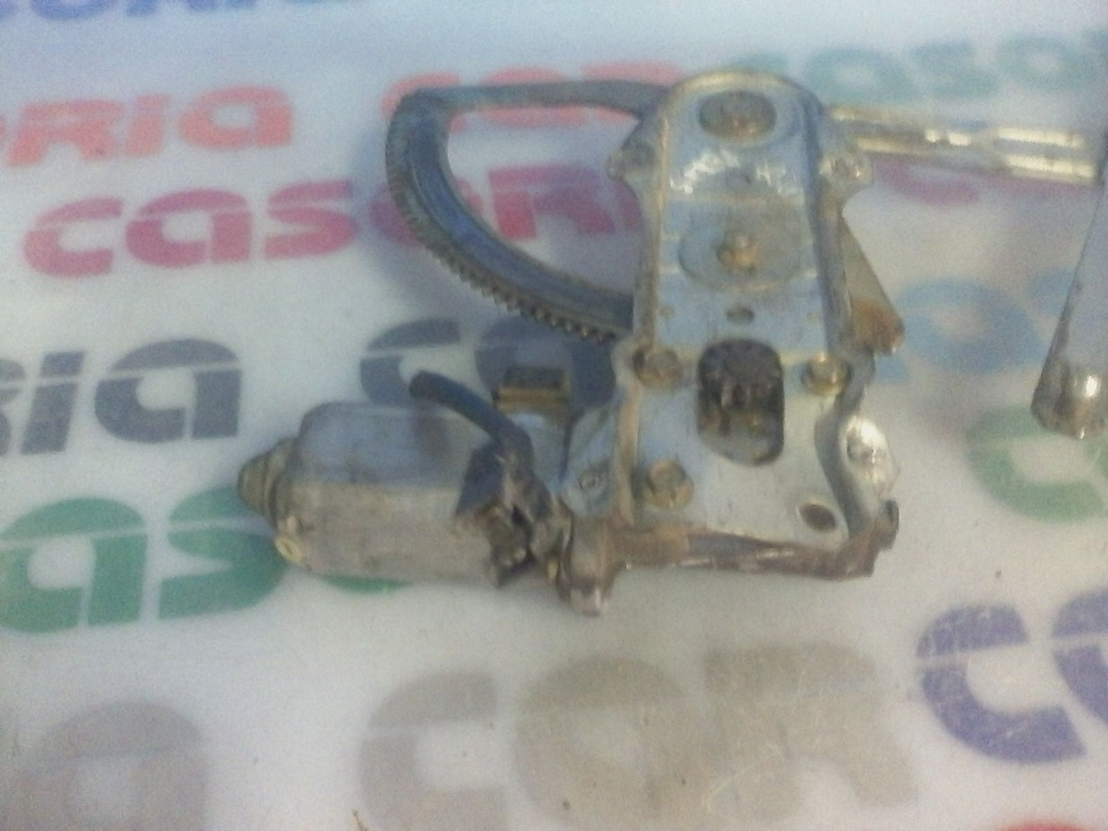 Alzacristallo Porta Ant. Destro Usato