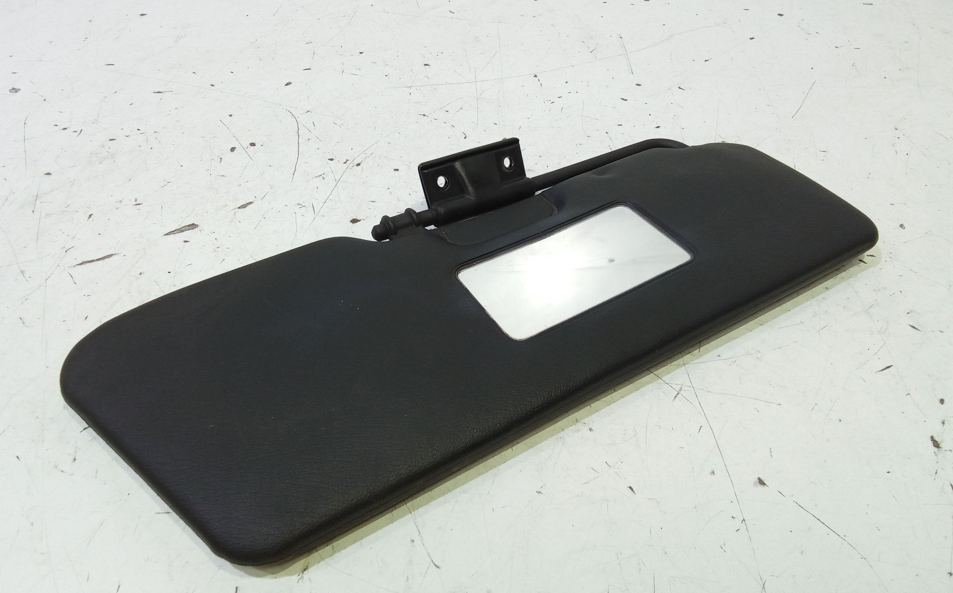 Aletta Parasole Parabrezza Destro 714656080 Usato