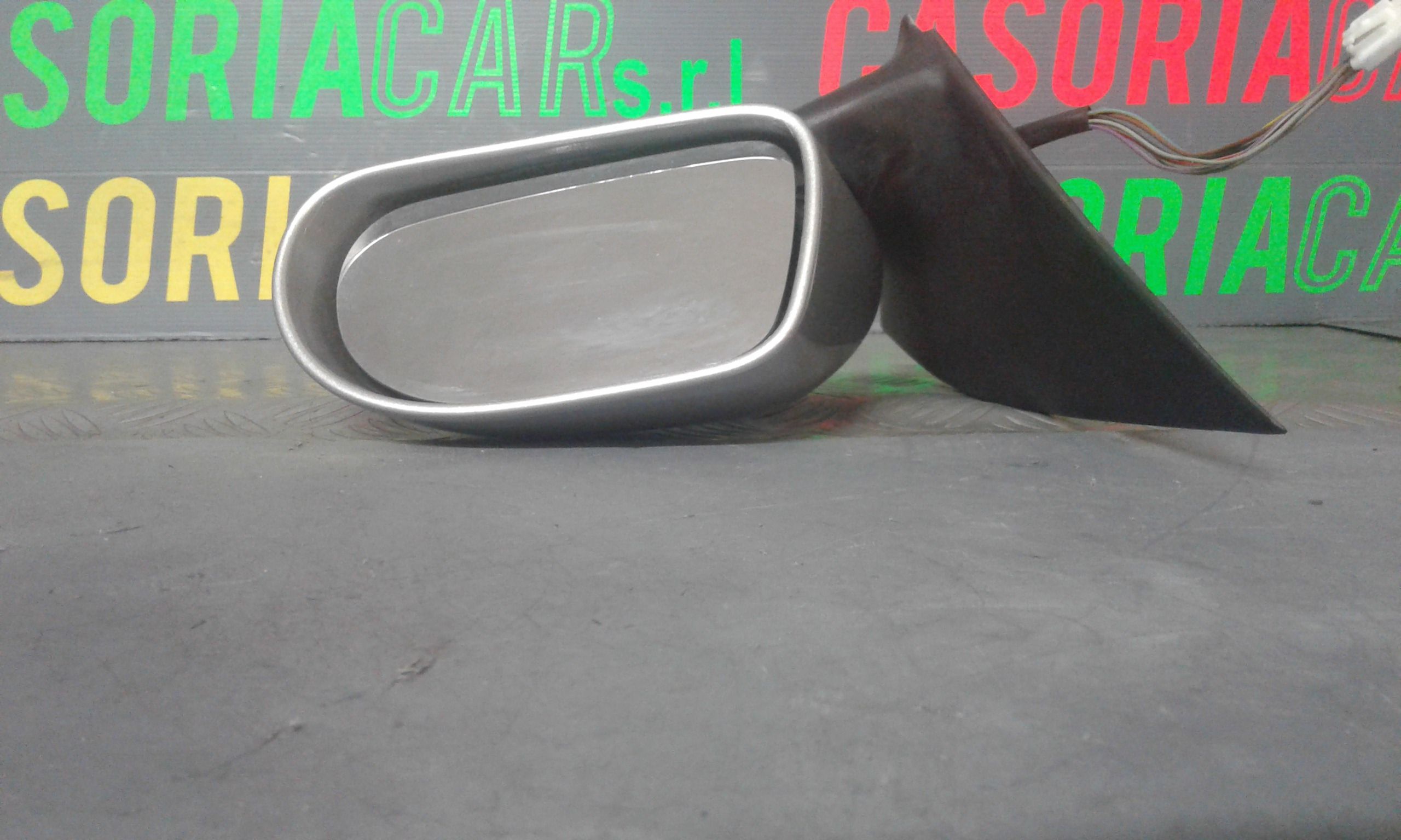 Retrovisore Est. Destro Usato