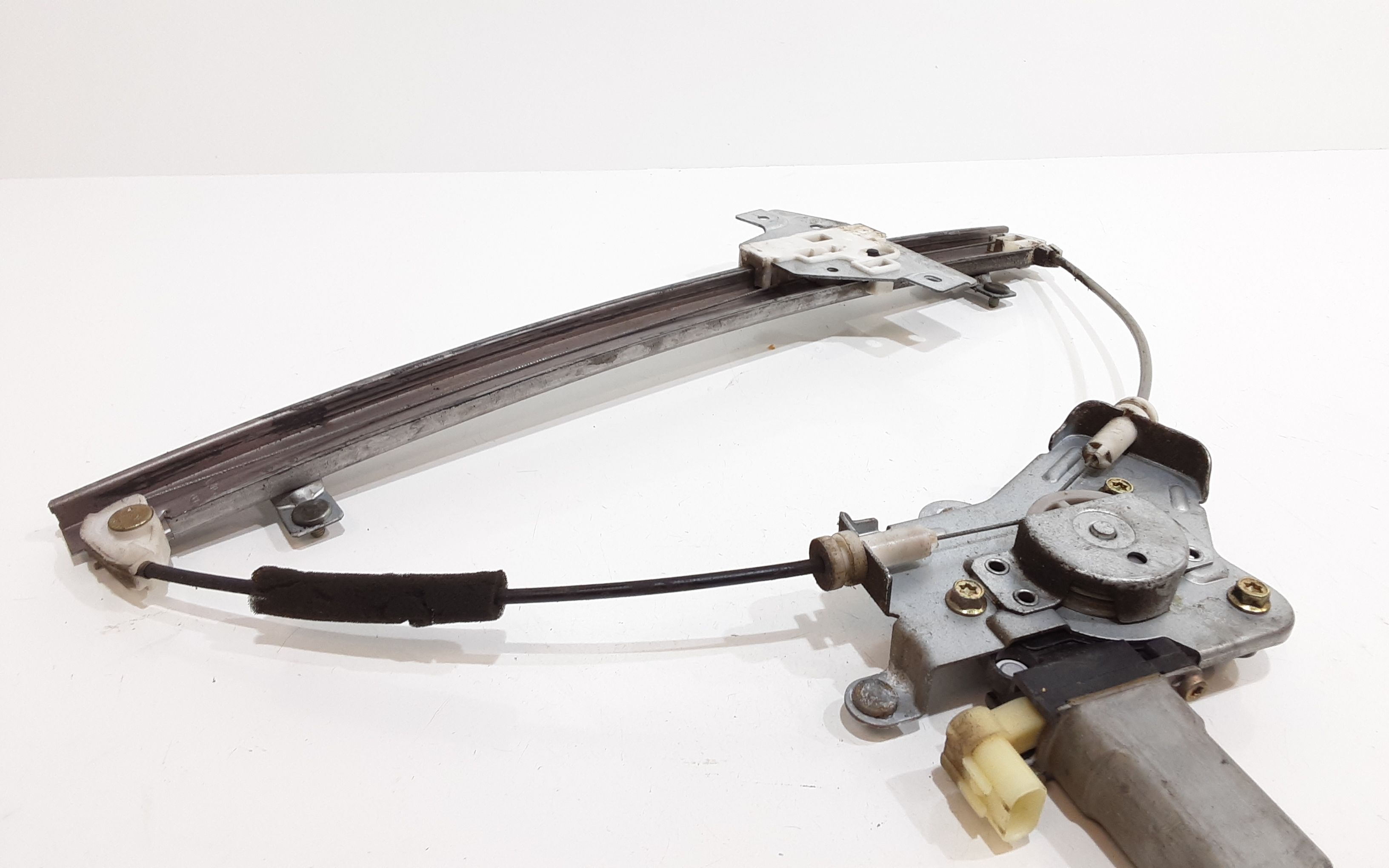 Alzacristallo Porta Ant. Sinistro 8240107000 Usato