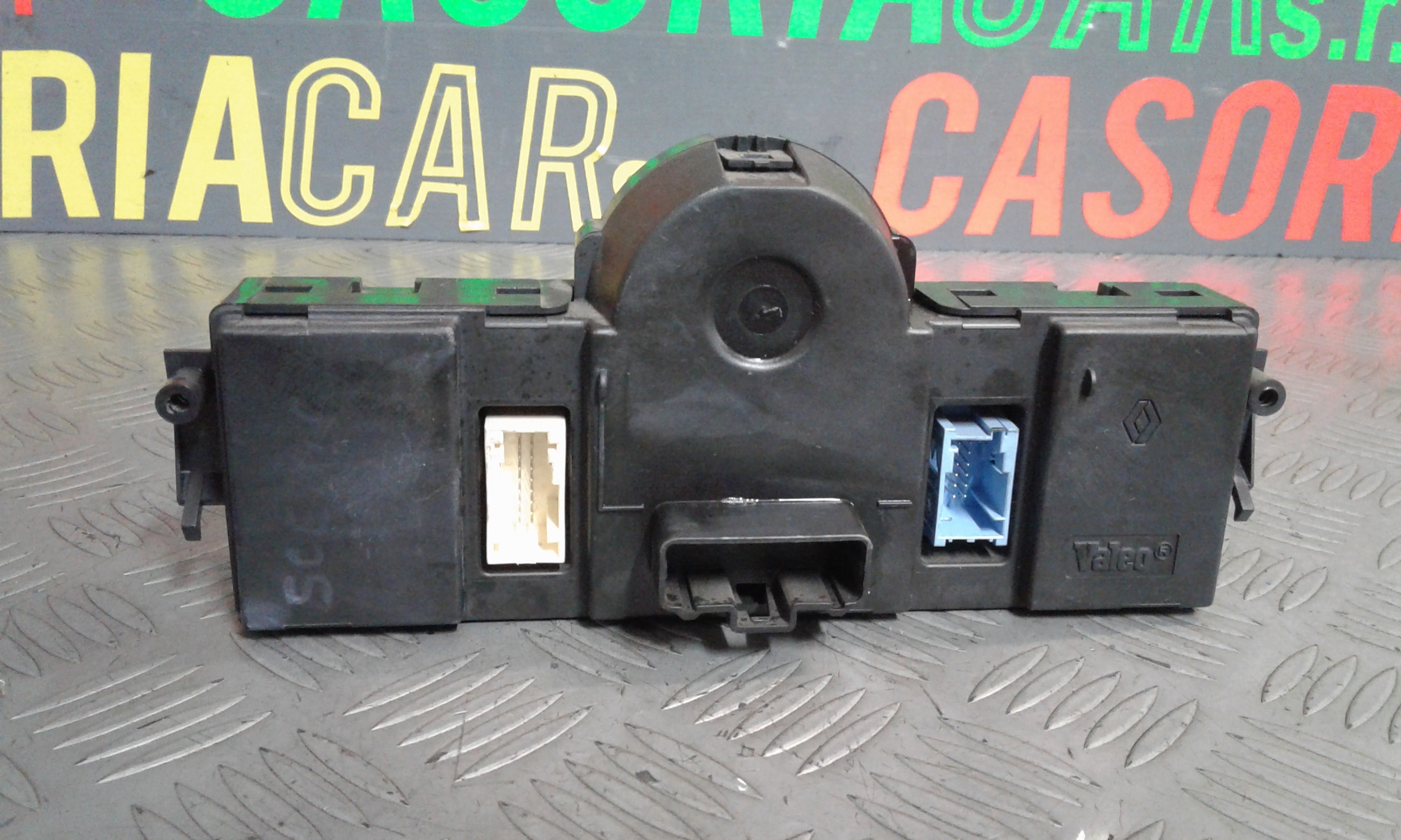 Blocco Comando Climatizzazione 7701056580 Usato