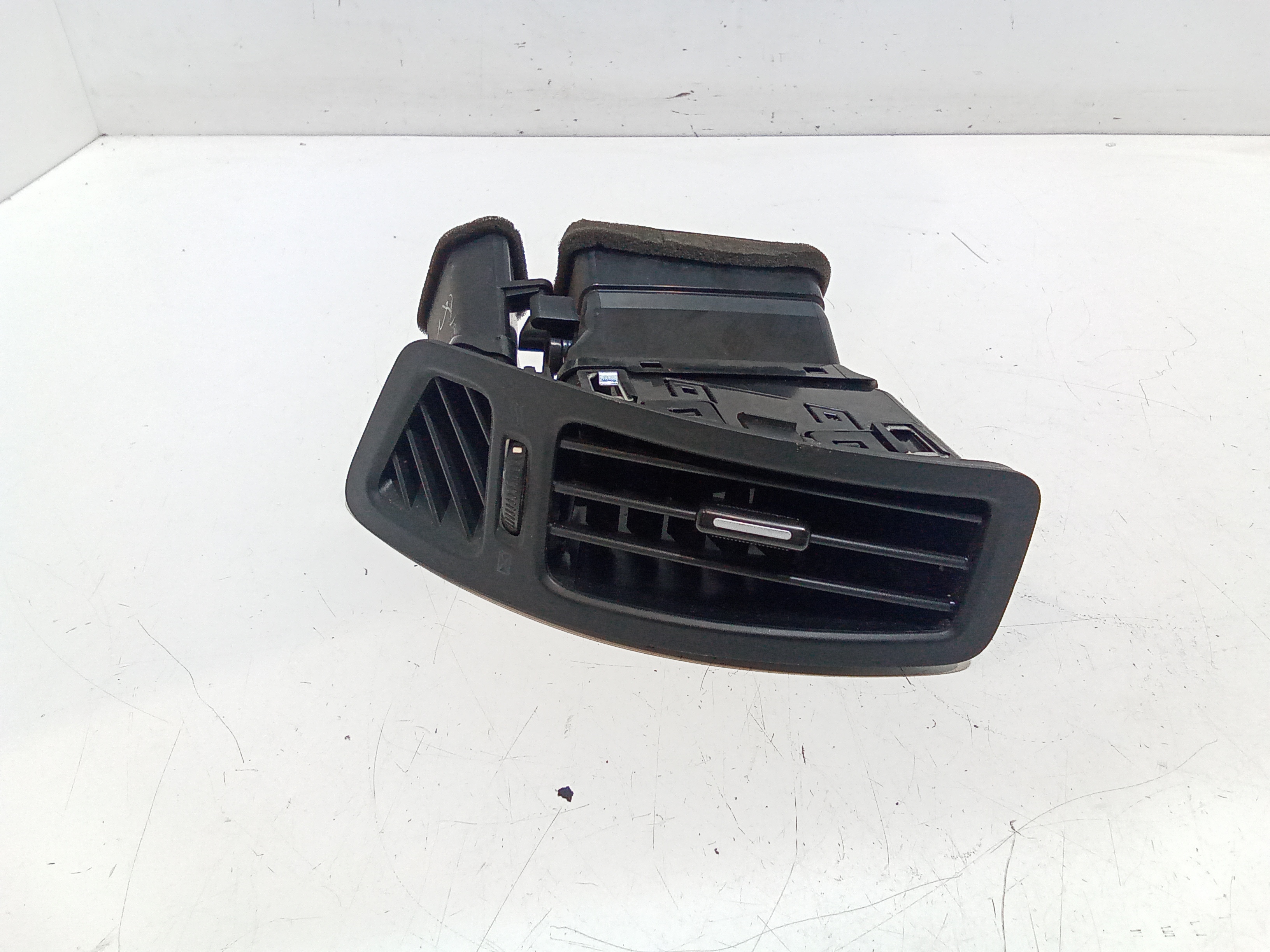 Condotto Aria Bocchette Lat. Cruscotto Sinistro Usato